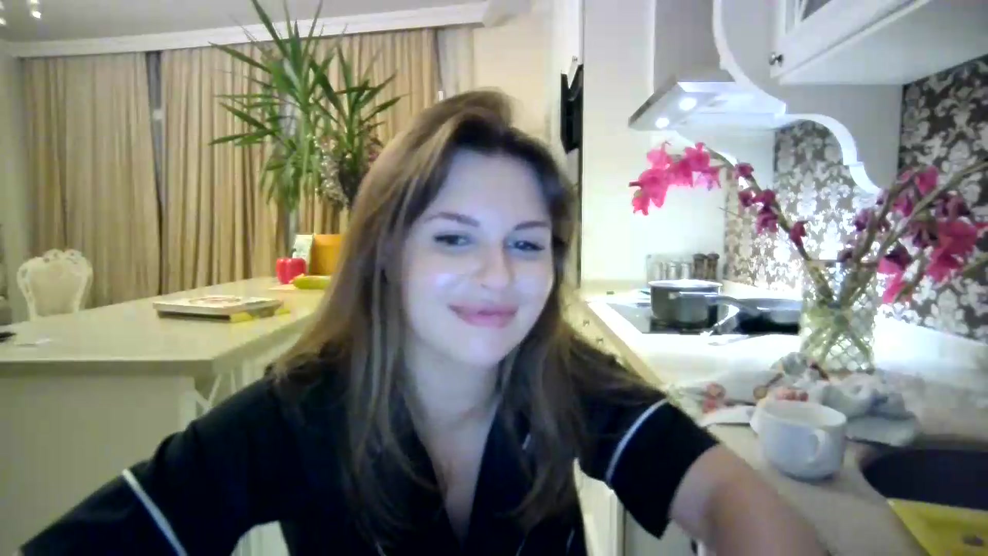 Gallery image thumbnail from Alisaaaa1's myfreecams stream on, 08/31/2026, 24:27 image 19 of 20