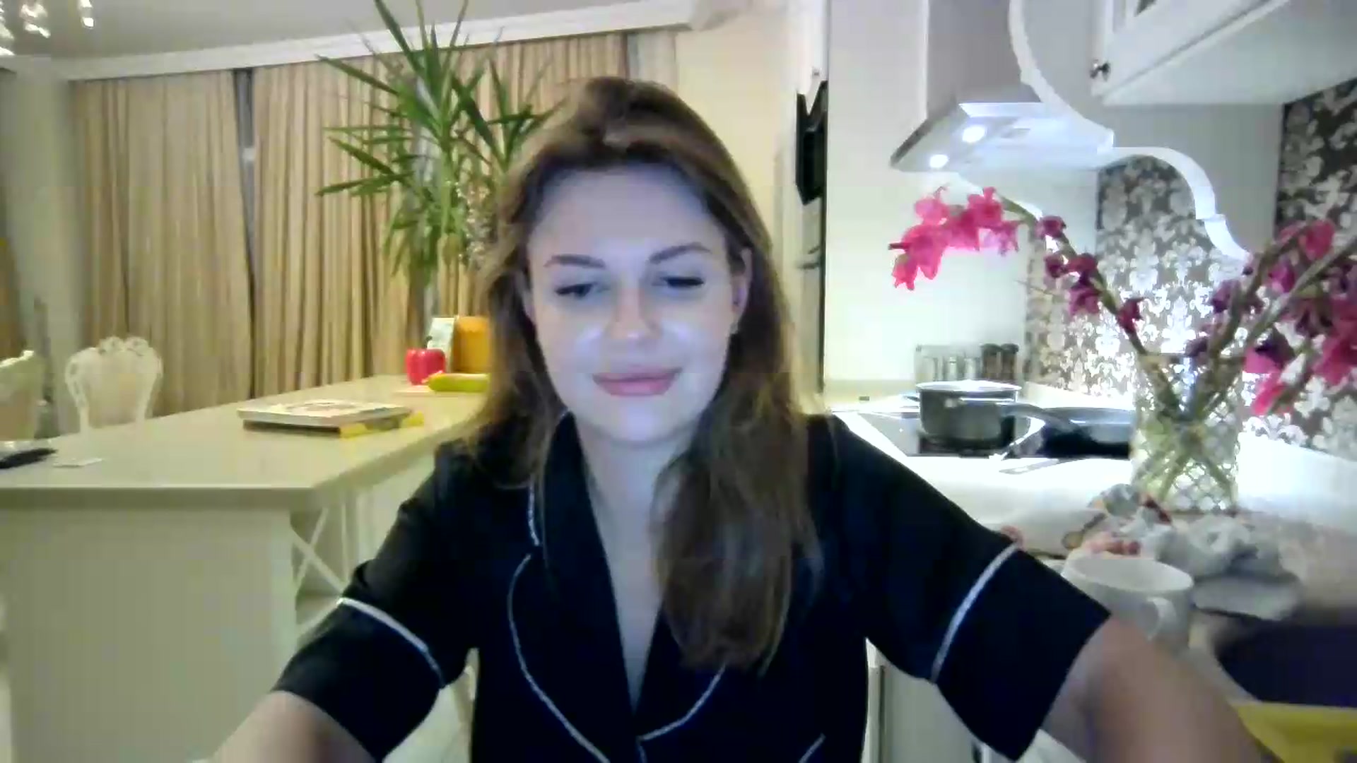 Gallery image thumbnail from Alisaaaa1's myfreecams stream on, 08/31/2026, 24:27 image 5 of 20