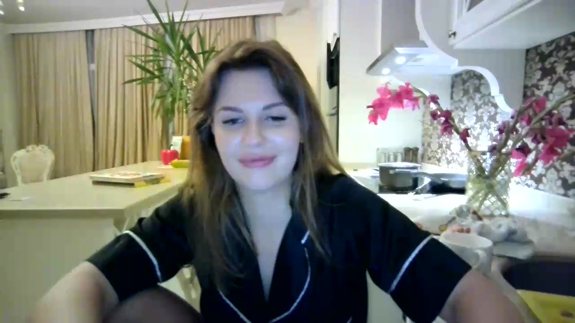 Gallery image thumbnail from Alisaaaa1's myfreecams stream on, 08/31/2026, 24:27 image 15 of 20