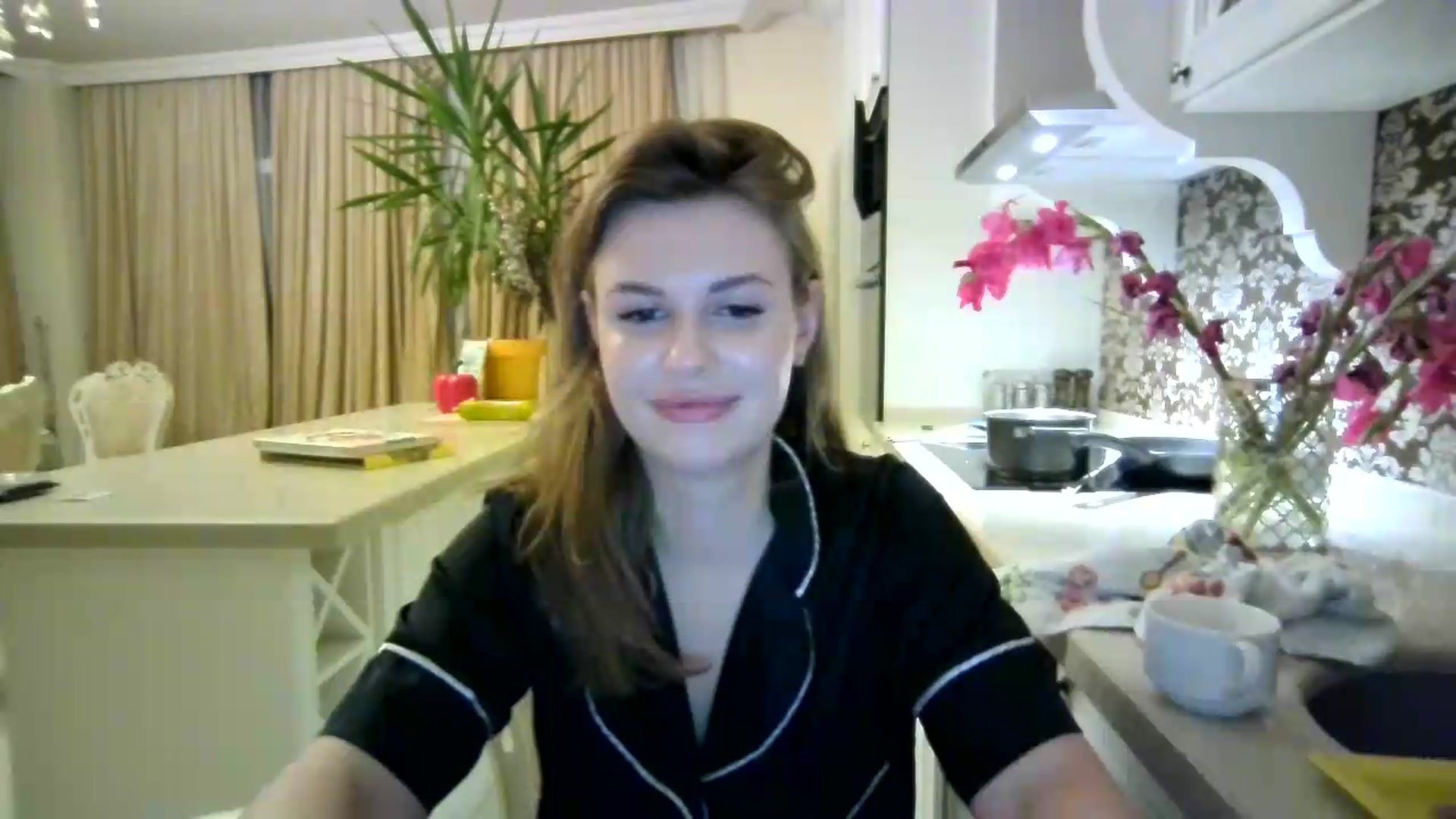 Gallery image thumbnail from Alisaaaa1's myfreecams stream on, 08/31/2026, 24:27 image 6 of 20