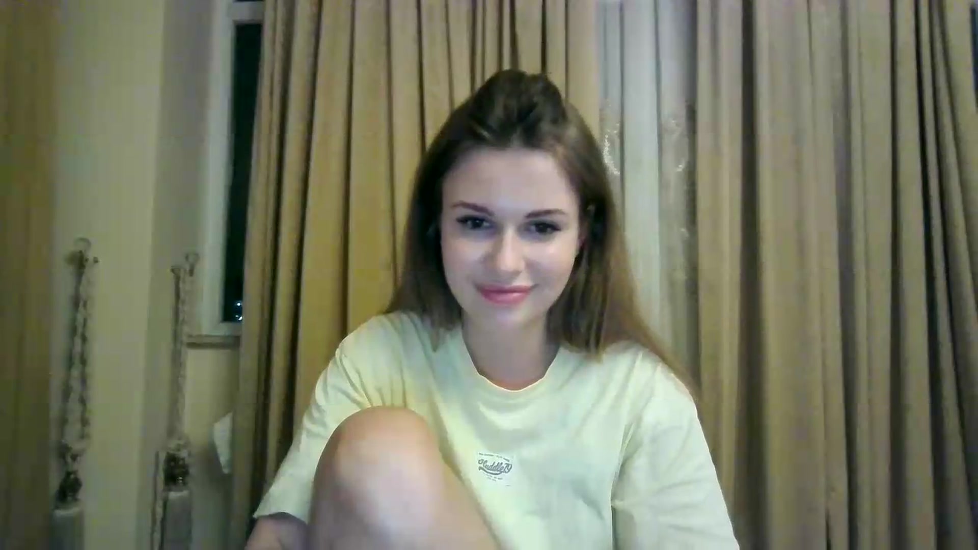 Gallery image thumbnail from Alisaaaa1's myfreecams stream on, 09/06/2026, 22:17 image 2 of 20