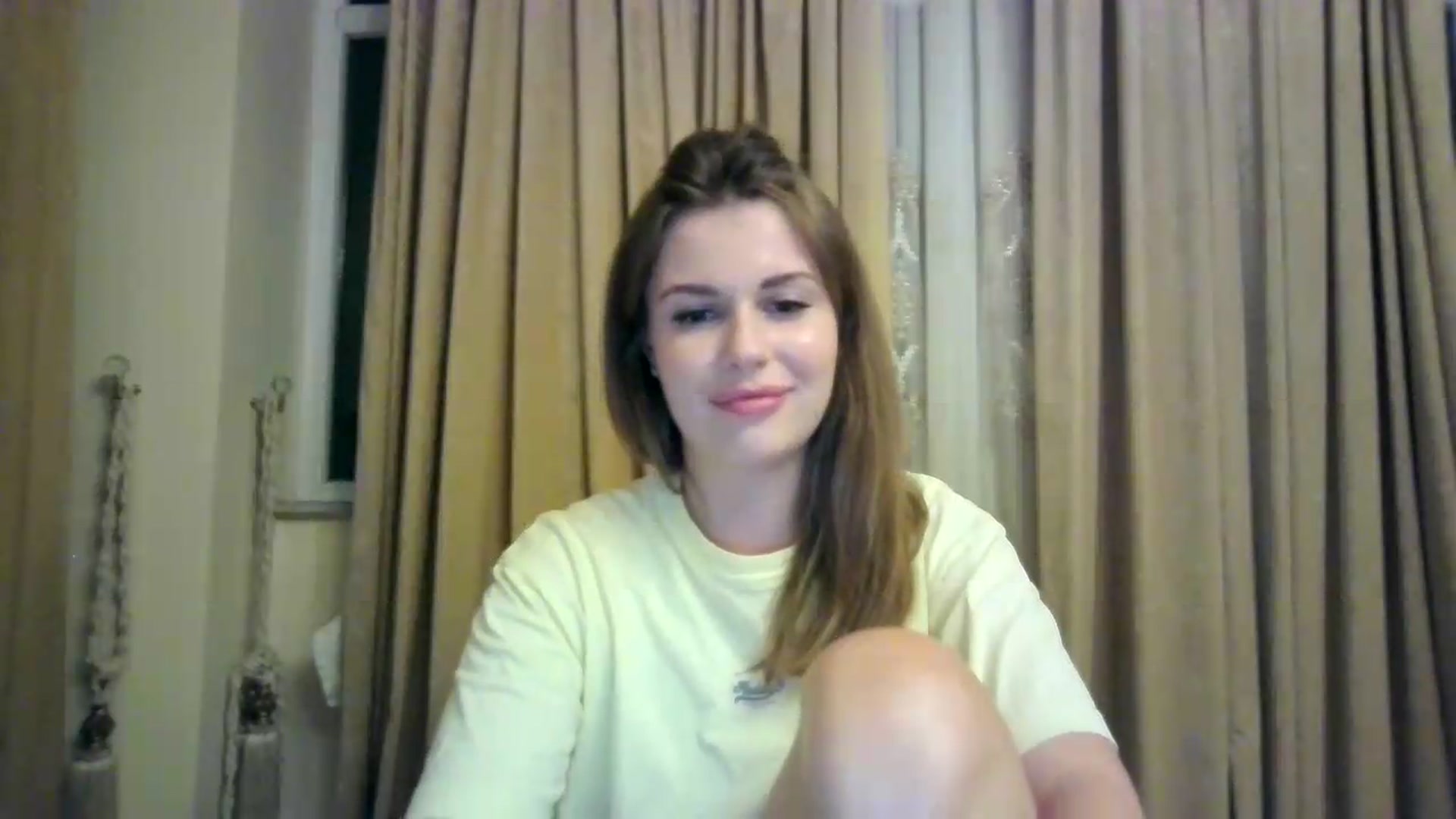 Gallery image thumbnail from Alisaaaa1's myfreecams stream on, 09/06/2026, 22:17 image 19 of 20