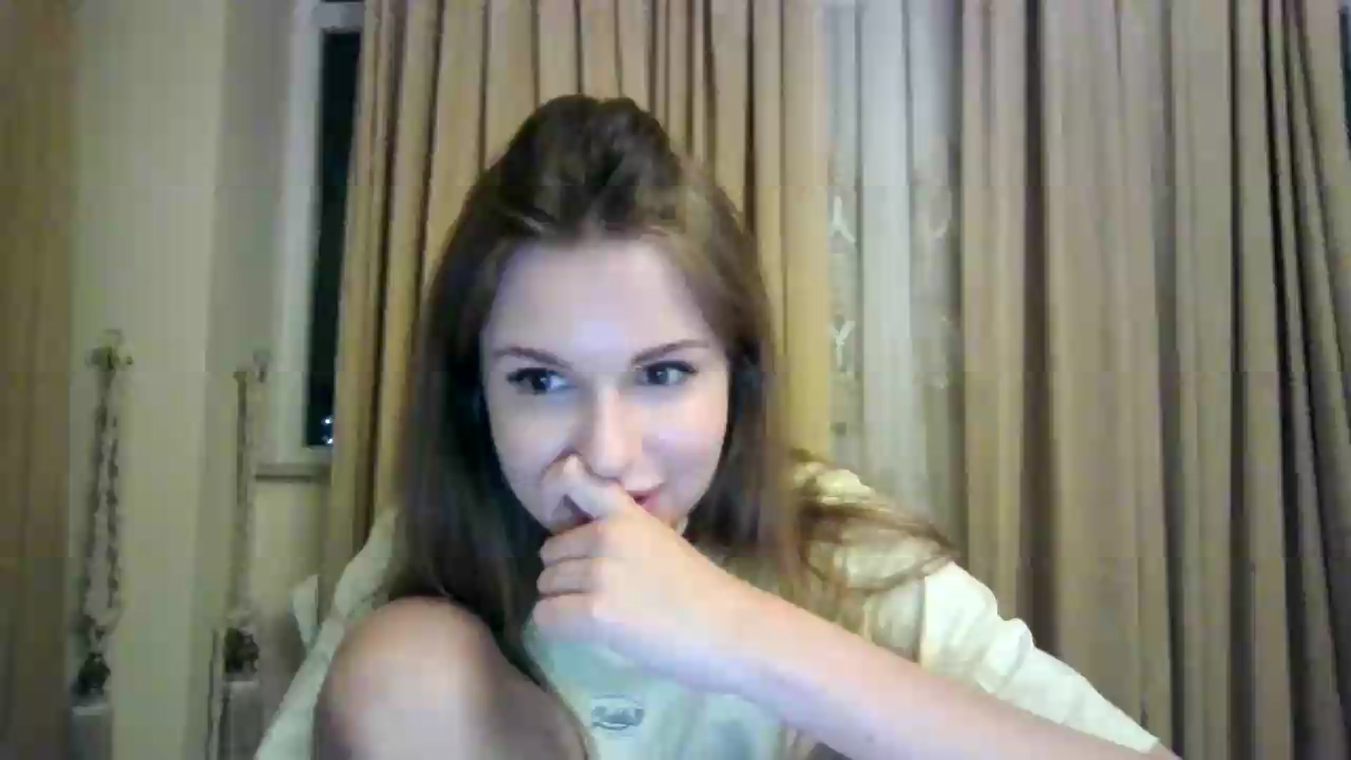 Gallery image thumbnail from Alisaaaa1's myfreecams stream on, 09/06/2026, 22:17 image 5 of 20