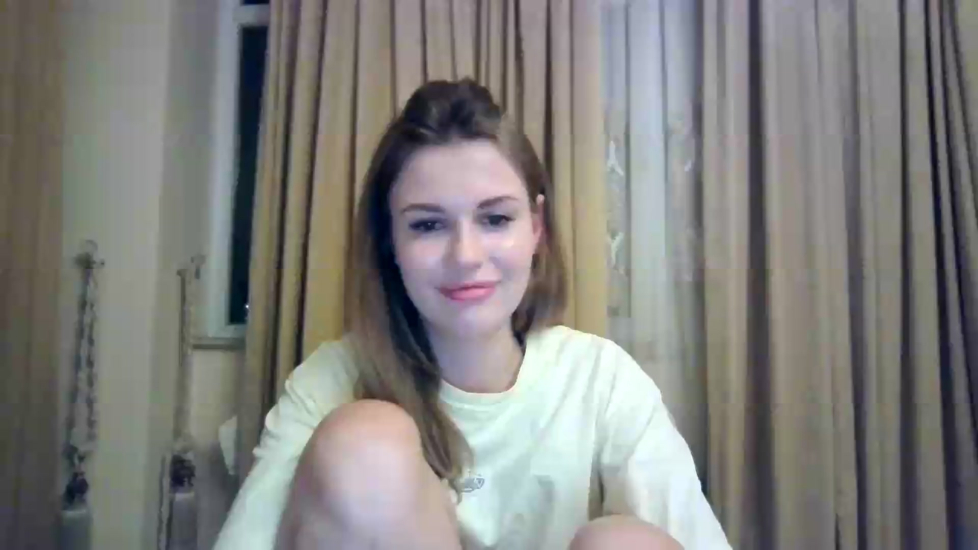 Gallery image thumbnail from Alisaaaa1's myfreecams stream on, 09/06/2026, 22:17 image 17 of 20