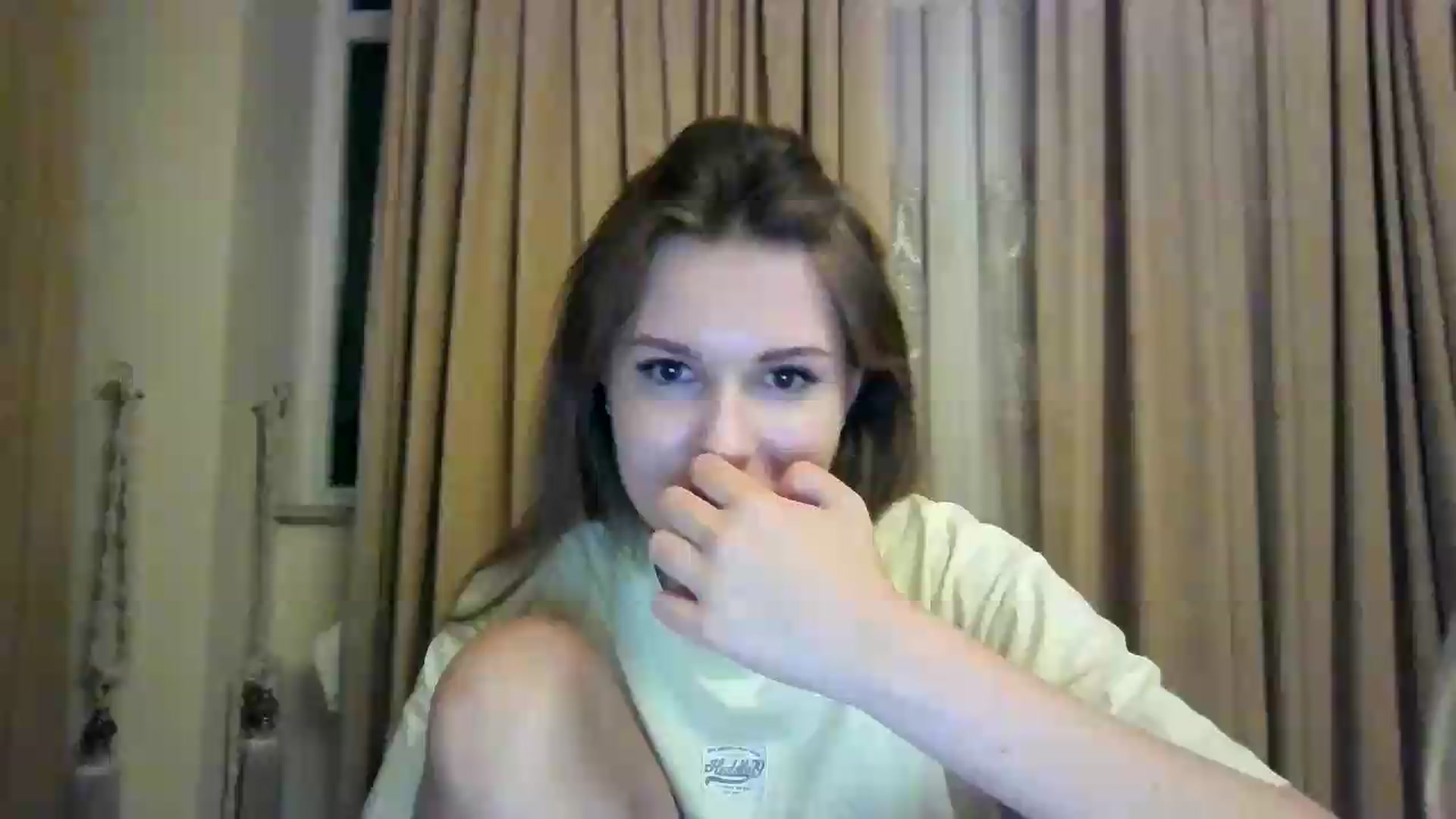 Gallery image thumbnail from Alisaaaa1's myfreecams stream on, 09/06/2026, 22:58 image 12 of 20