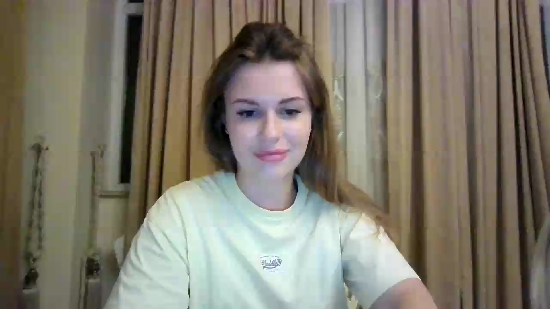 Gallery image thumbnail from Alisaaaa1's myfreecams stream on, 09/06/2026, 22:58 image 6 of 20