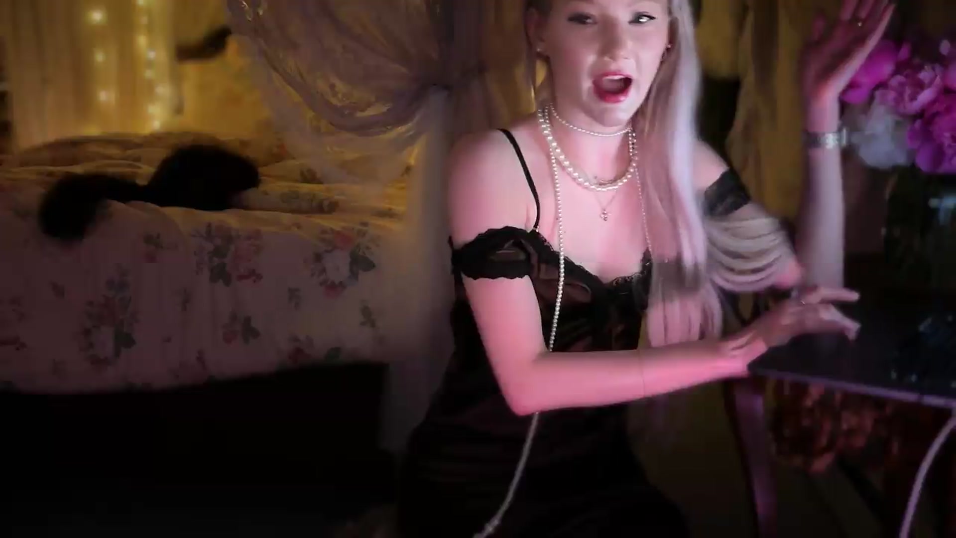 Gallery image thumbnail from Alisette's myfreecams stream on, 06/04/2026, 06:39 image 18 of 20