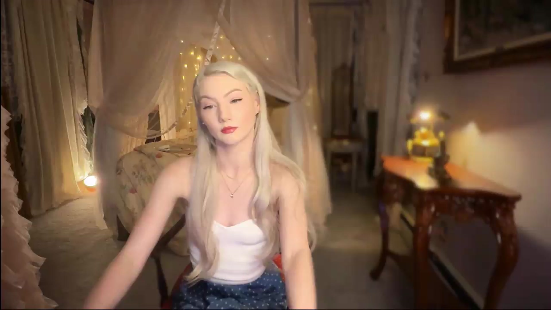 Gallery image thumbnail from Alisette's myfreecams stream on, 07/21/2026, 06:50 image 15 of 20