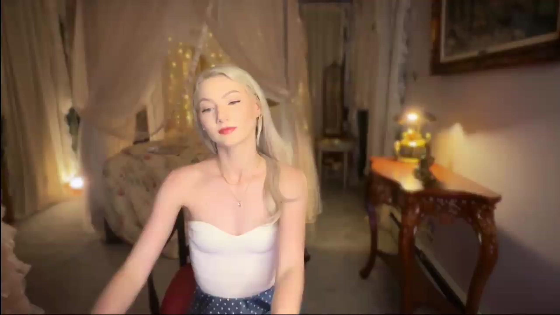 Gallery image thumbnail from Alisette's myfreecams stream on, 07/21/2026, 07:35 image 10 of 20