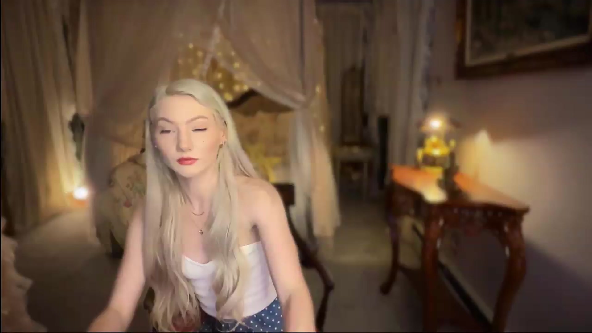 Gallery image thumbnail from Alisette's myfreecams stream on, 07/21/2026, 07:35 image 4 of 20