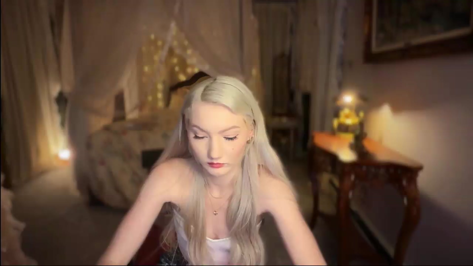 Gallery image thumbnail from Alisette's myfreecams stream on, 07/21/2026, 07:35 image 6 of 20