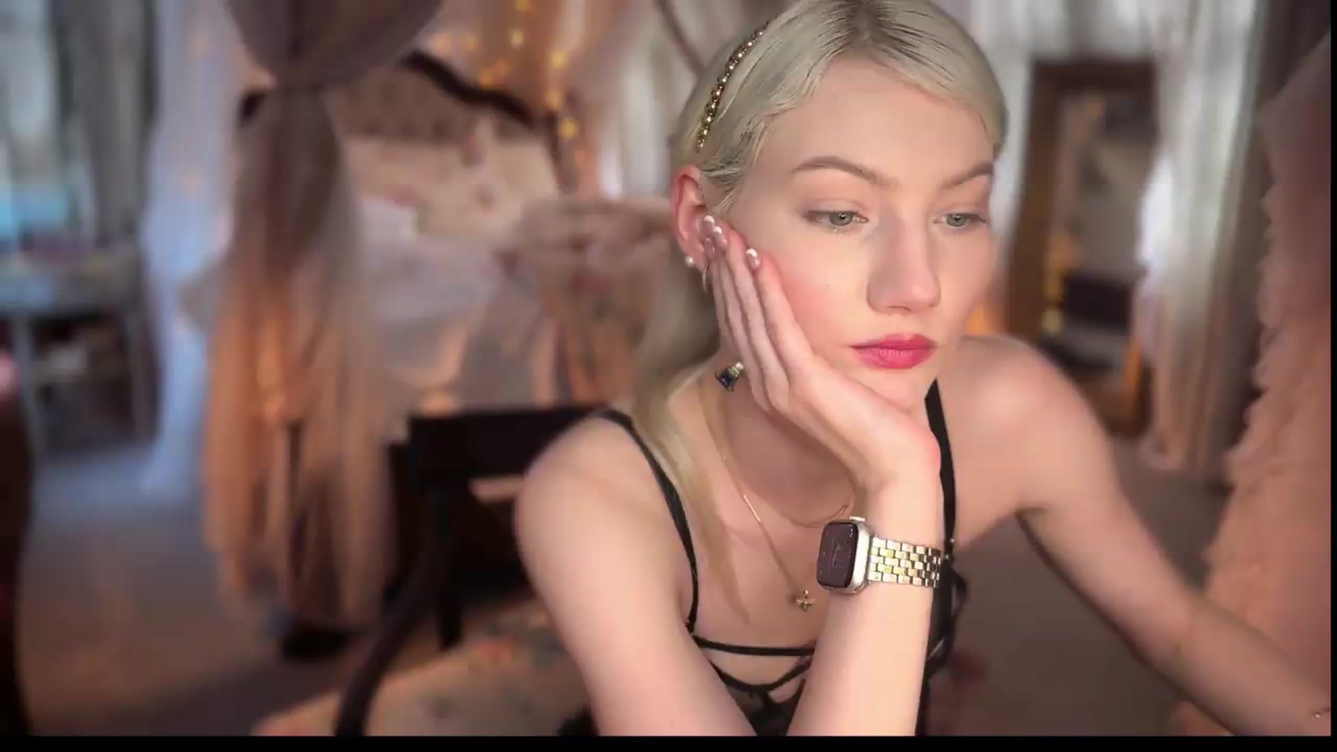 Gallery image thumbnail from Alisette's myfreecams stream on, 07/31/2026, 22:14 image 16 of 20