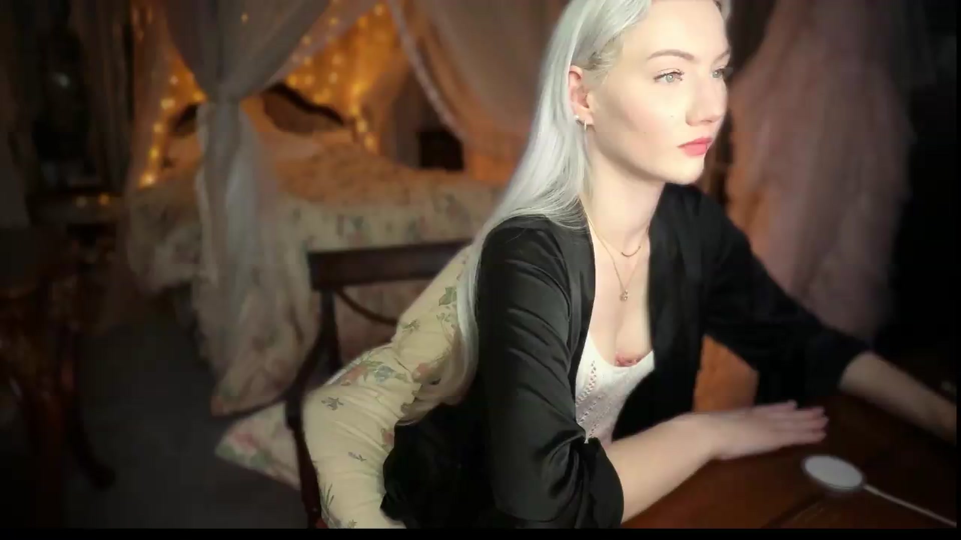 Gallery image thumbnail from Alisette's myfreecams stream on, 08/02/2026, 05:18 image 9 of 20