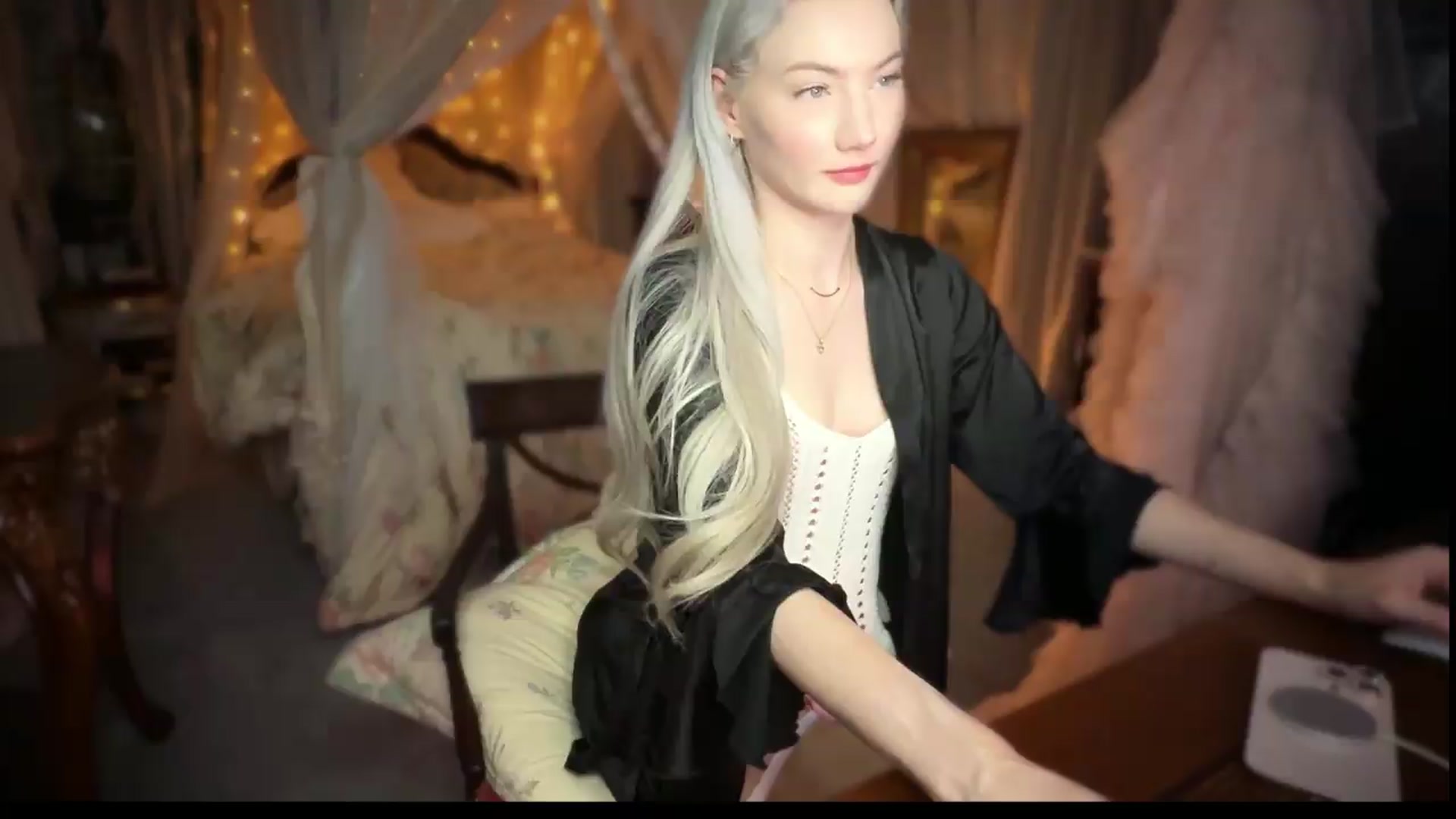 Gallery image thumbnail from Alisette's myfreecams stream on, 08/02/2026, 05:18 image 6 of 20