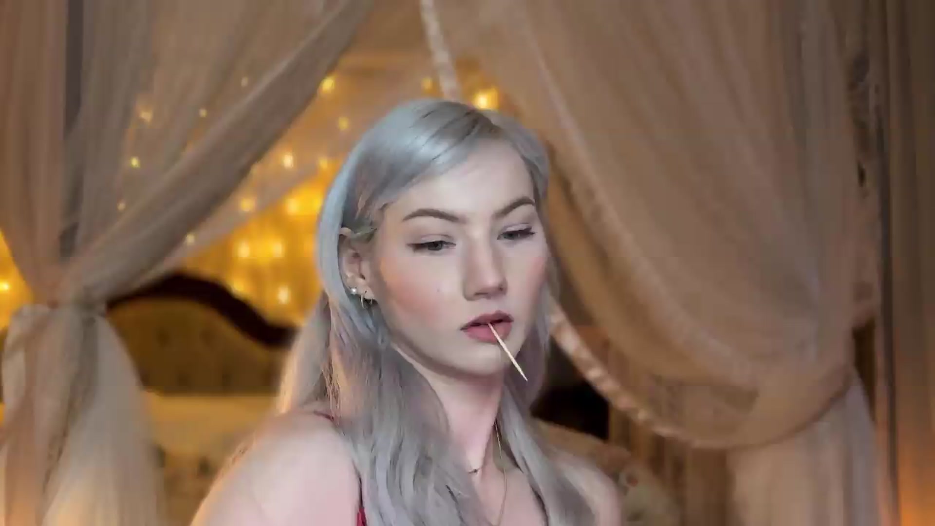 Gallery image thumbnail from Alisette's myfreecams stream on, 08/04/2026, 02:04 image 4 of 20