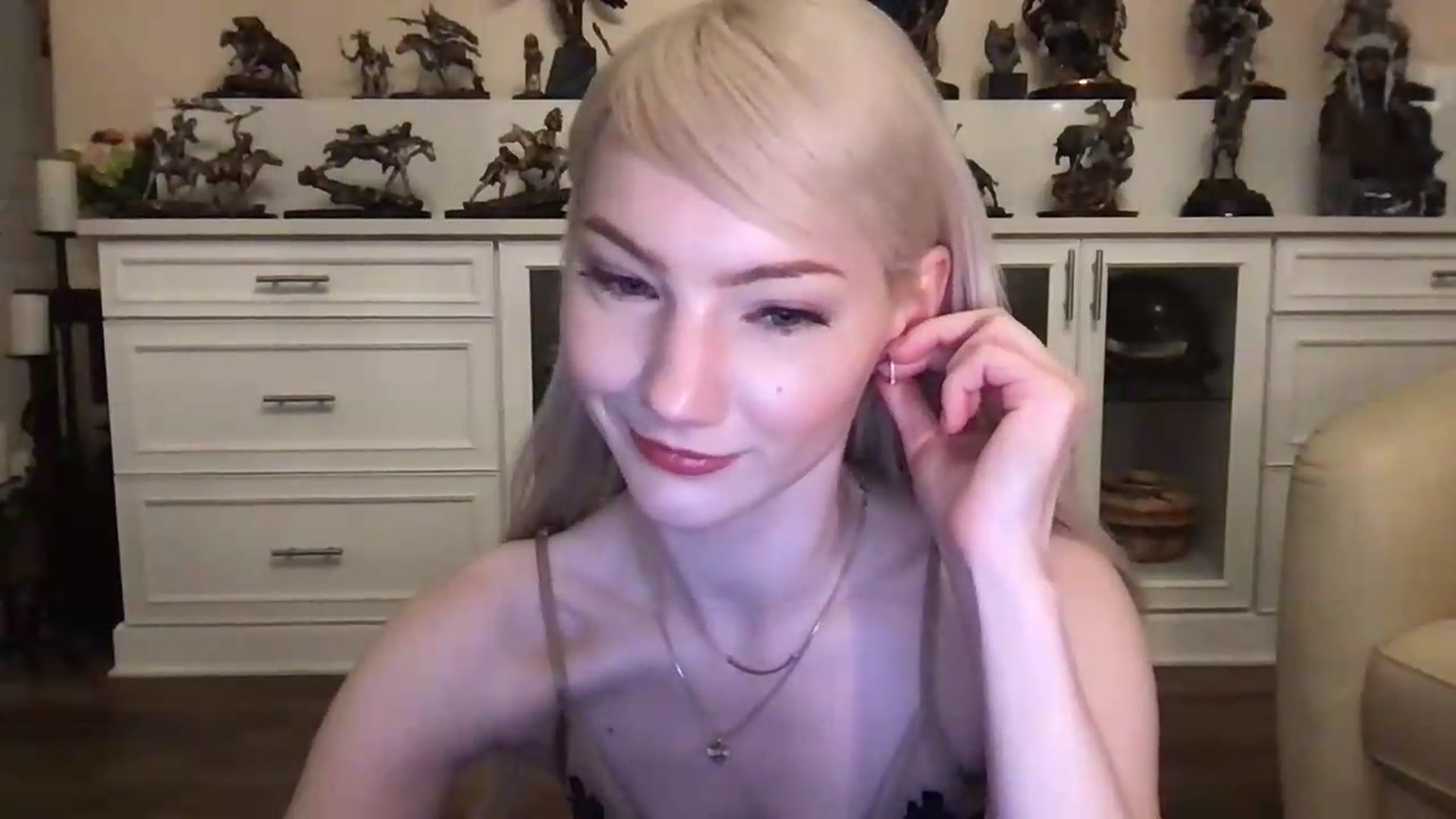Gallery image thumbnail from Alisette's myfreecams stream on, 08/24/2026, 05:07 image 14 of 20