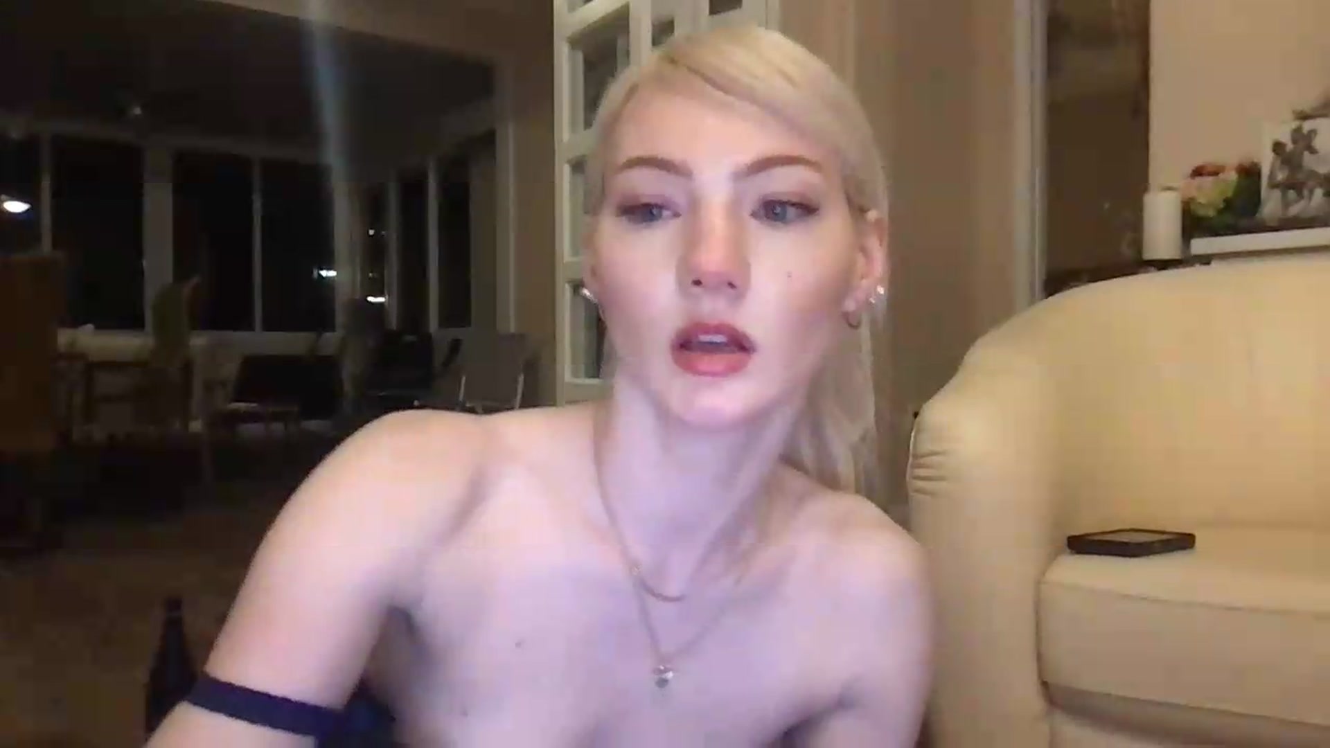Gallery image thumbnail from Alisette's myfreecams stream on, 08/24/2026, 09:19 image 9 of 20