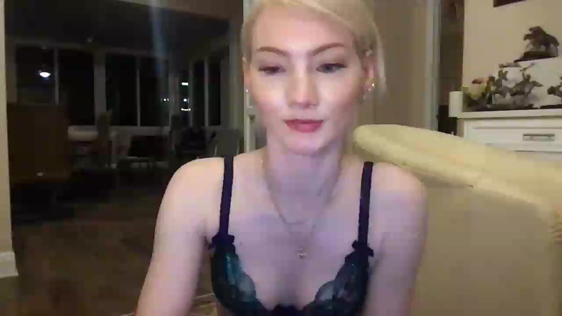 Gallery image thumbnail from Alisette's myfreecams stream on, 08/24/2026, 09:19 image 4 of 20