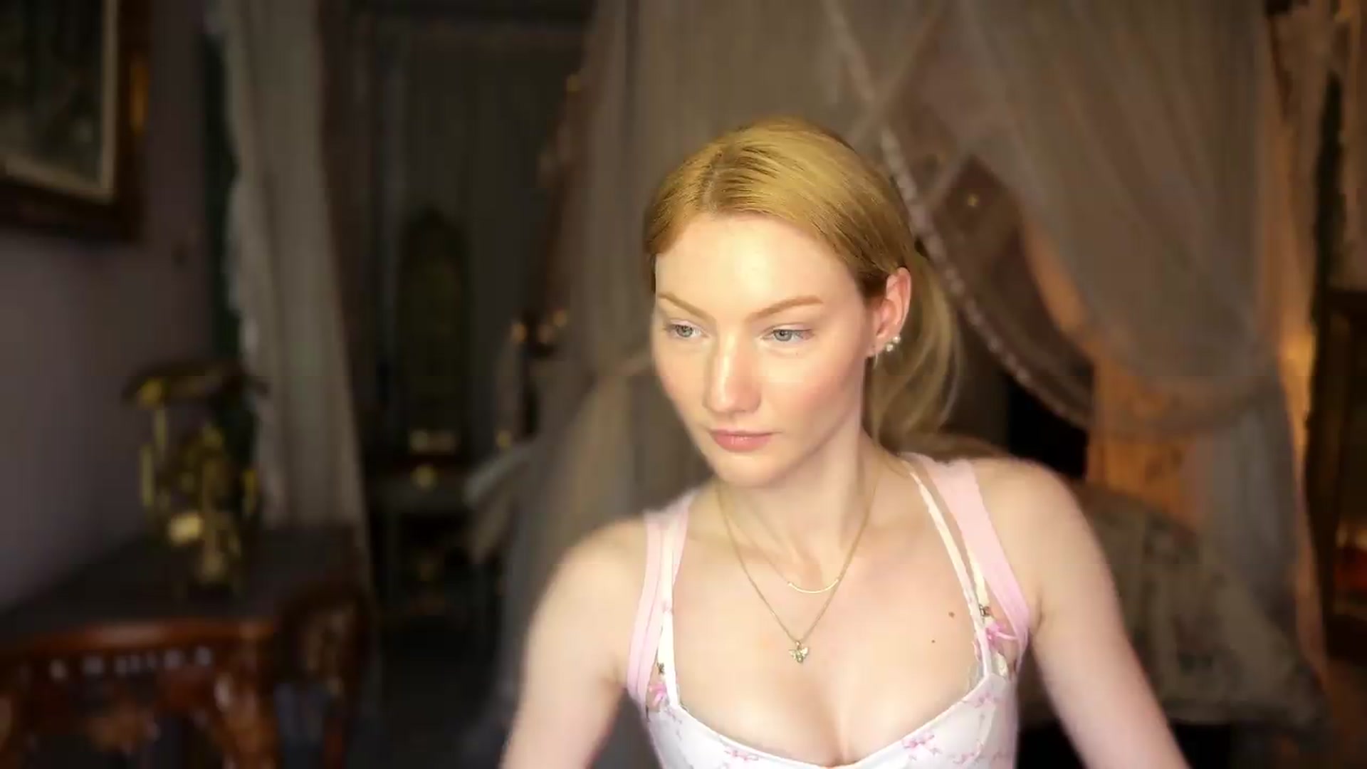Gallery image thumbnail from Alisette's myfreecams stream on, 09/14/2026, 05:46 image 5 of 20