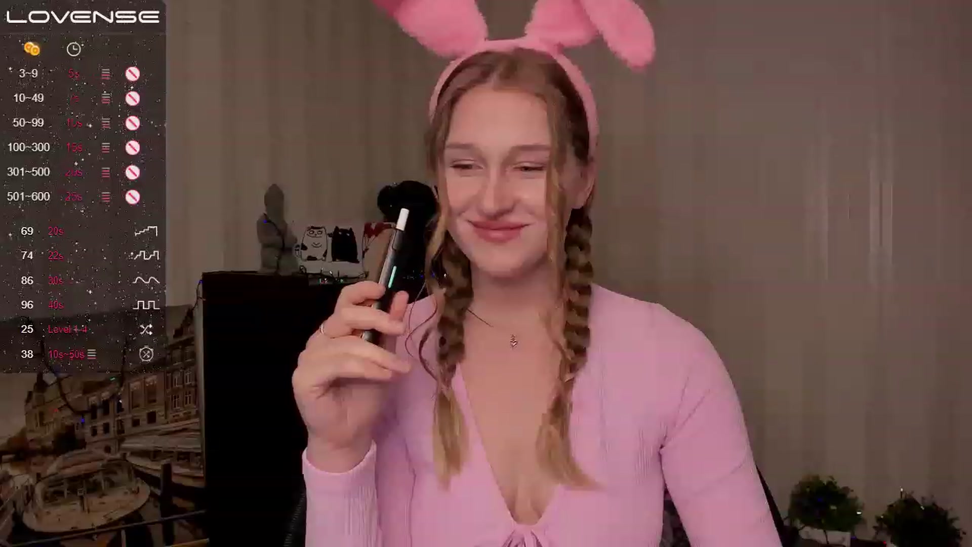Gallery image thumbnail from AlishaBerk's myfreecams stream on, 02/19/2023, 15:52 image 18 of 20
