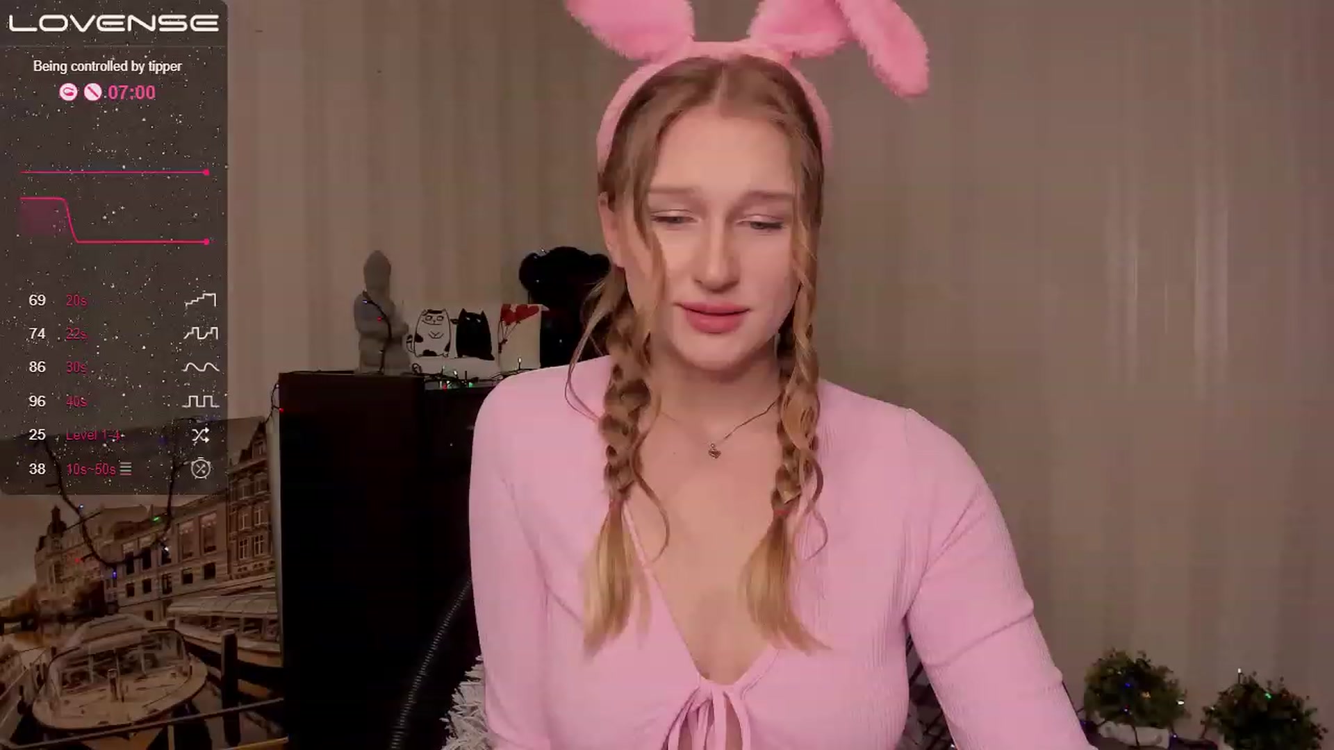 Gallery image thumbnail from AlishaBerk's myfreecams stream on, 02/19/2023, 15:52 image 14 of 20