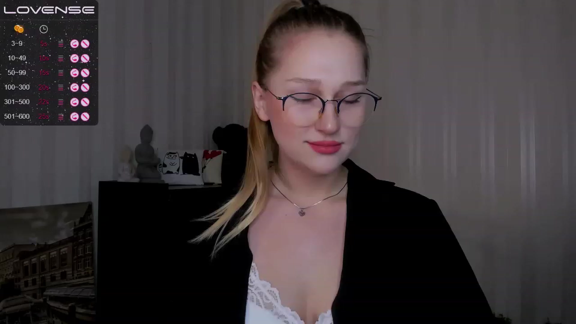Gallery image thumbnail from AlishaBerk's myfreecams stream on, 02/26/2023, 16:20 image 2 of 20