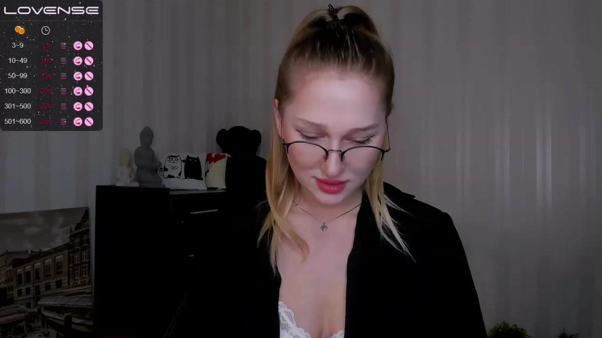 Gallery image thumbnail from AlishaBerk's myfreecams stream on, 02/26/2023, 16:20 image 14 of 20