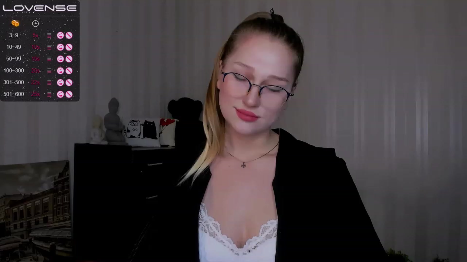 Gallery image thumbnail from AlishaBerk's myfreecams stream on, 02/26/2023, 16:20 image 9 of 20