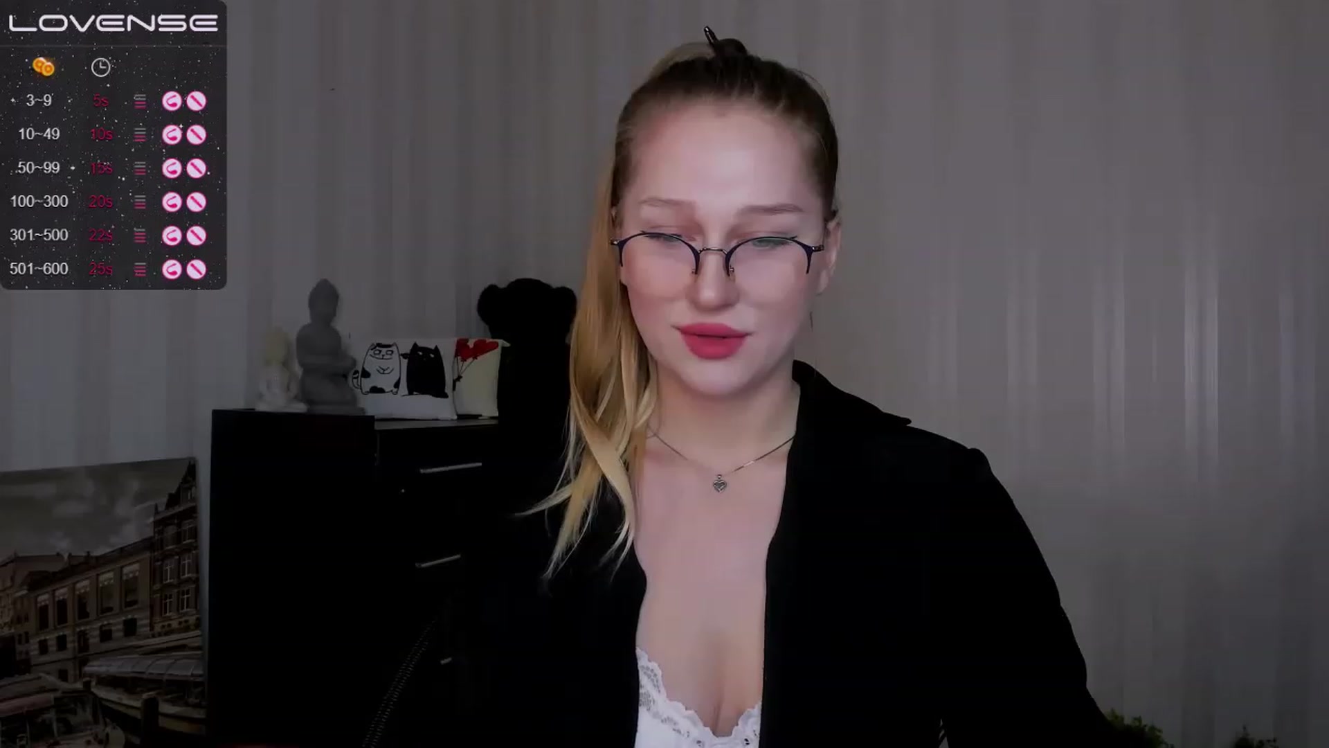 Gallery image thumbnail from AlishaBerk's myfreecams stream on, 02/26/2023, 16:20 image 13 of 20