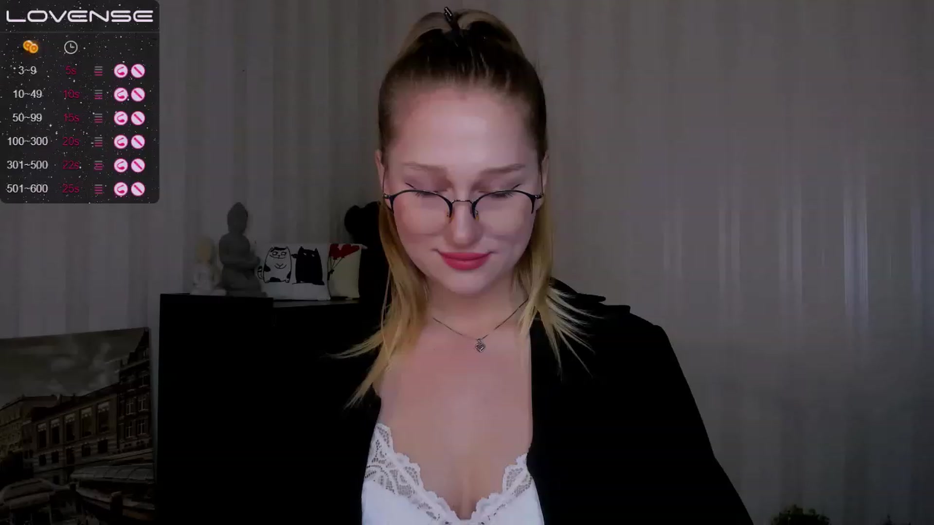 Gallery image thumbnail from AlishaBerk's myfreecams stream on, 02/26/2023, 16:20 image 3 of 20