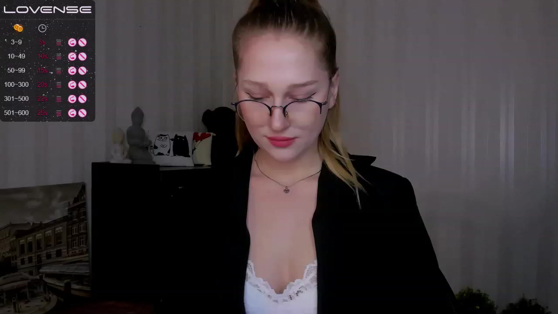 Gallery image thumbnail from AlishaBerk's myfreecams stream on, 02/26/2023, 16:20 image 6 of 20