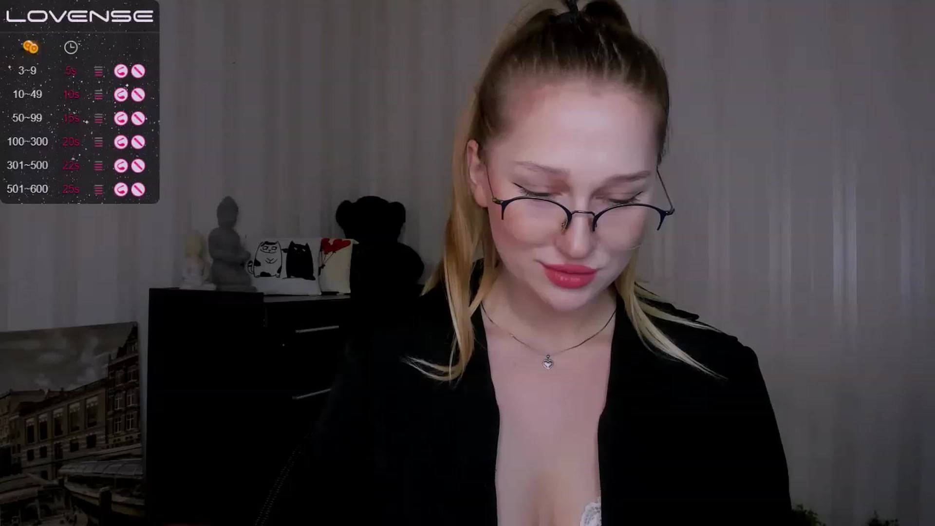 Gallery image thumbnail from AlishaBerk's myfreecams stream on, 02/26/2023, 16:20 image 11 of 20