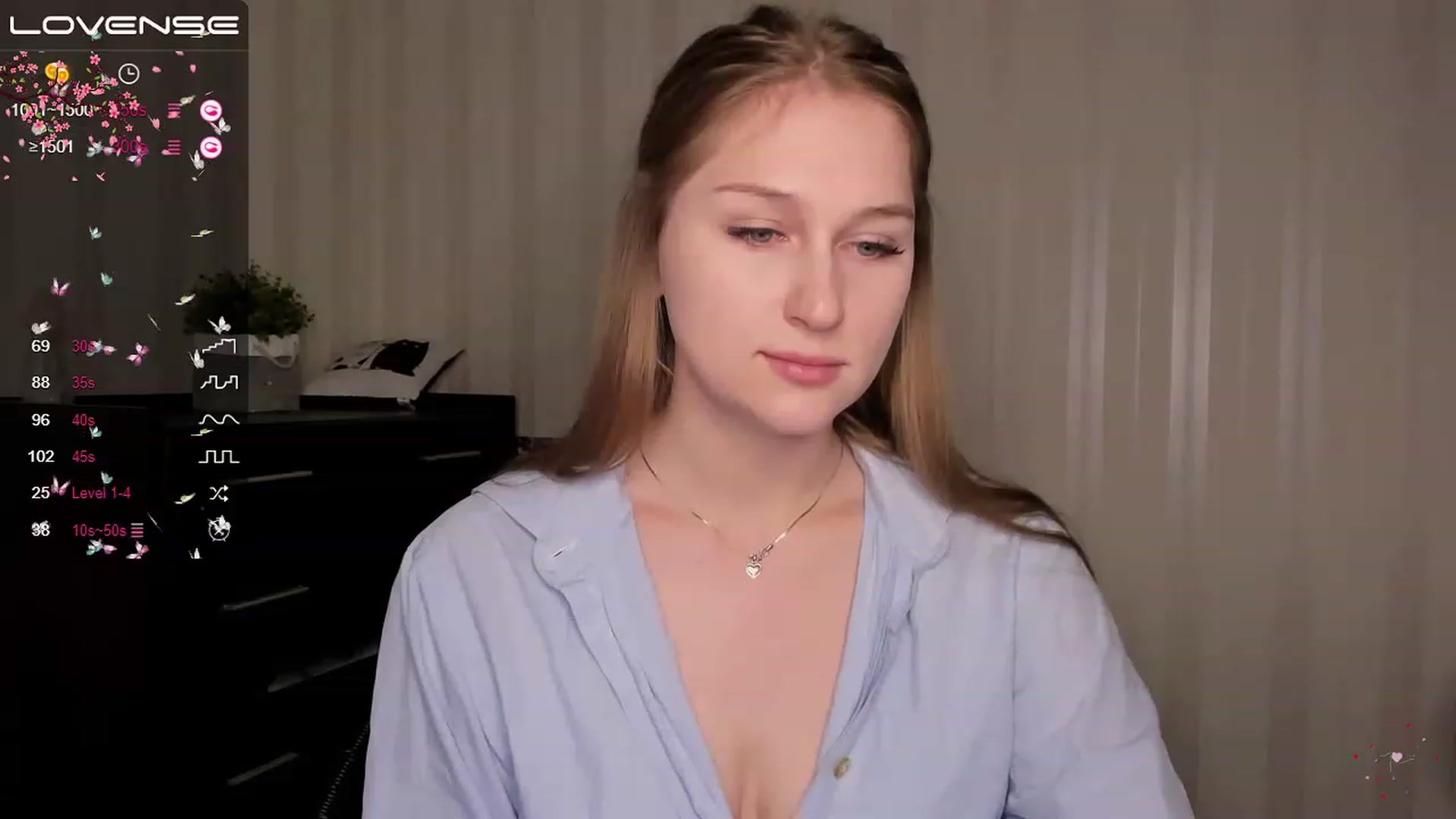 Gallery image thumbnail from AlishaBerk's myfreecams stream on, 04/27/2023, 08:08 image 4 of 20