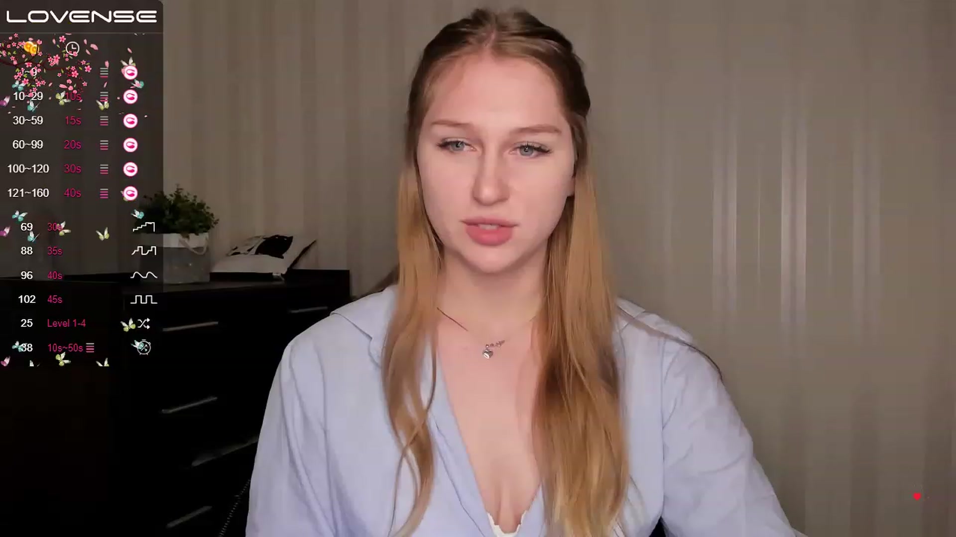 Gallery image thumbnail from AlishaBerk's myfreecams stream on, 04/27/2023, 08:08 image 12 of 20