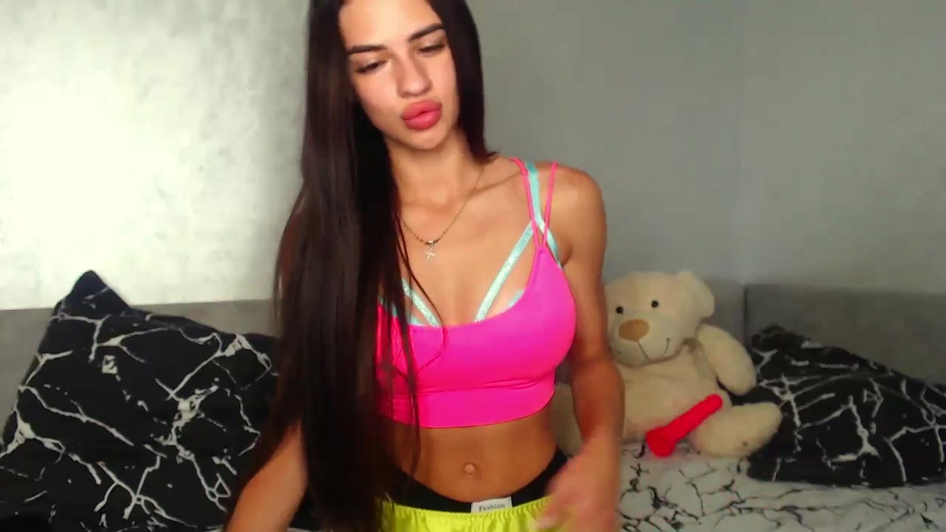 Gallery image thumbnail from AlishaPrice's myfreecams stream on, 07/24/2024, 19:53 image 16 of 20