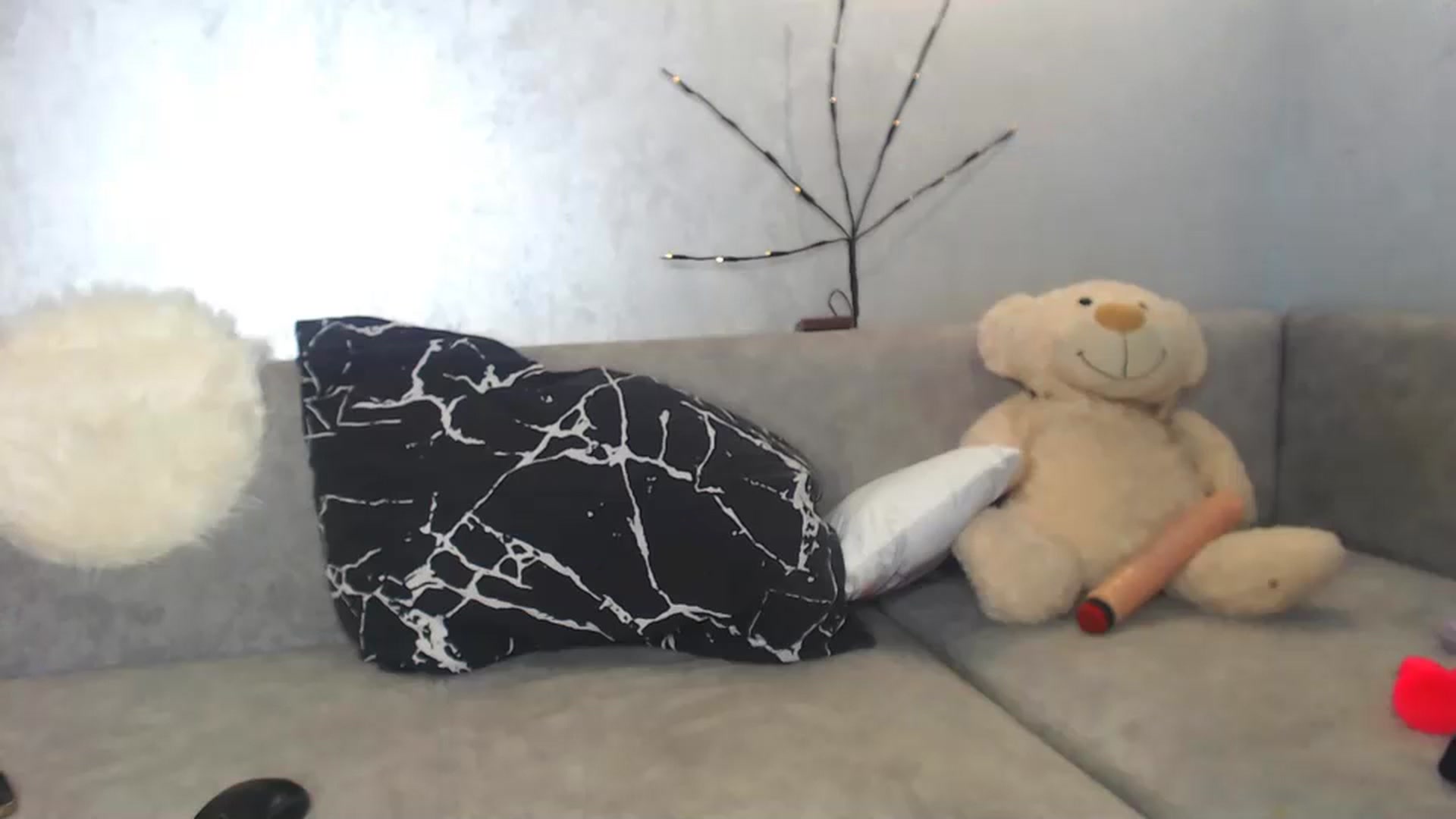 Gallery image thumbnail from AlishaPrice's myfreecams stream on, 09/14/2024, 21:41 image 13 of 20