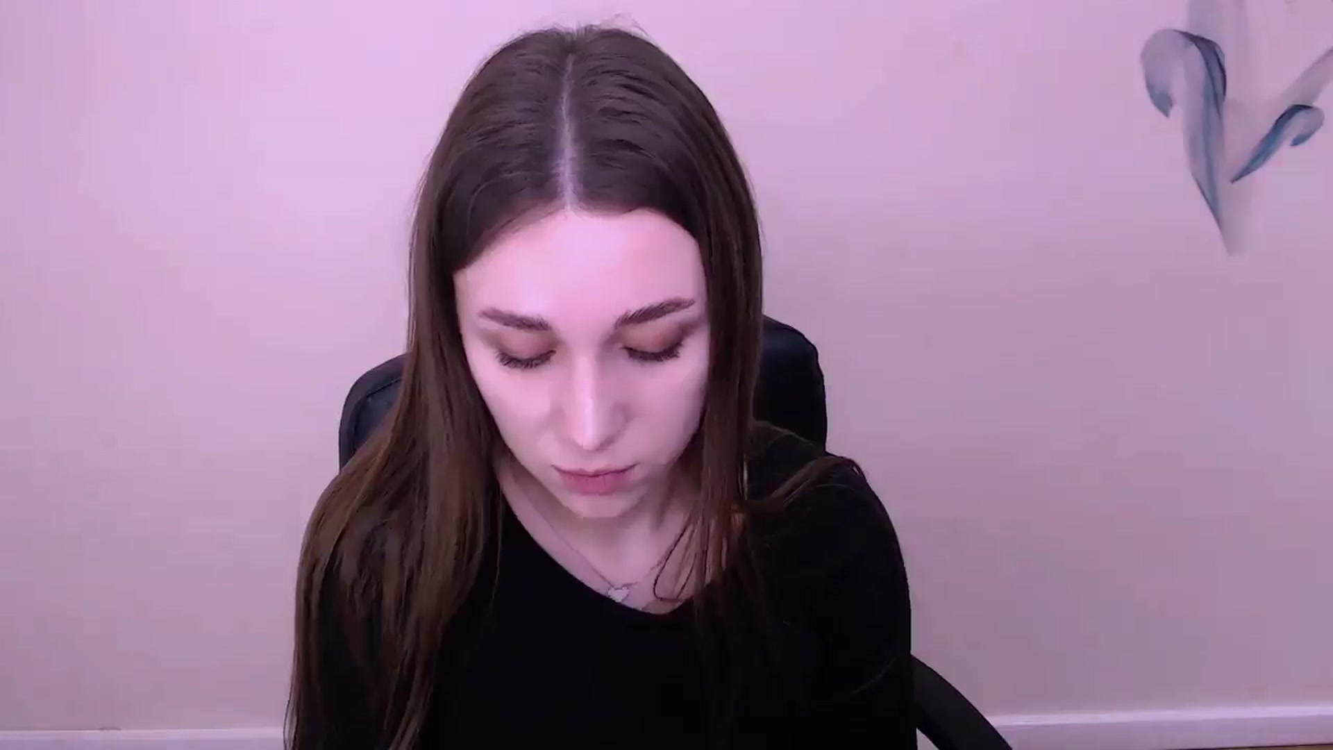 Gallery image thumbnail from AlishaXx_'s myfreecams stream on, 12/11/2025, 09:57 image 9 of 20