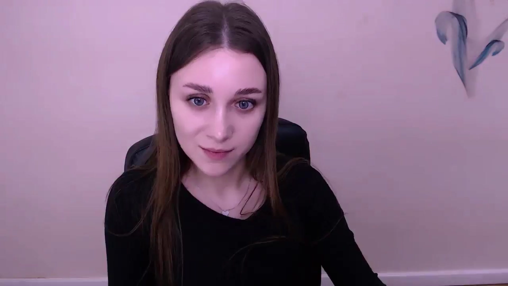 Gallery image thumbnail from AlishaXx_'s myfreecams stream on, 12/11/2025, 09:57 image 7 of 20