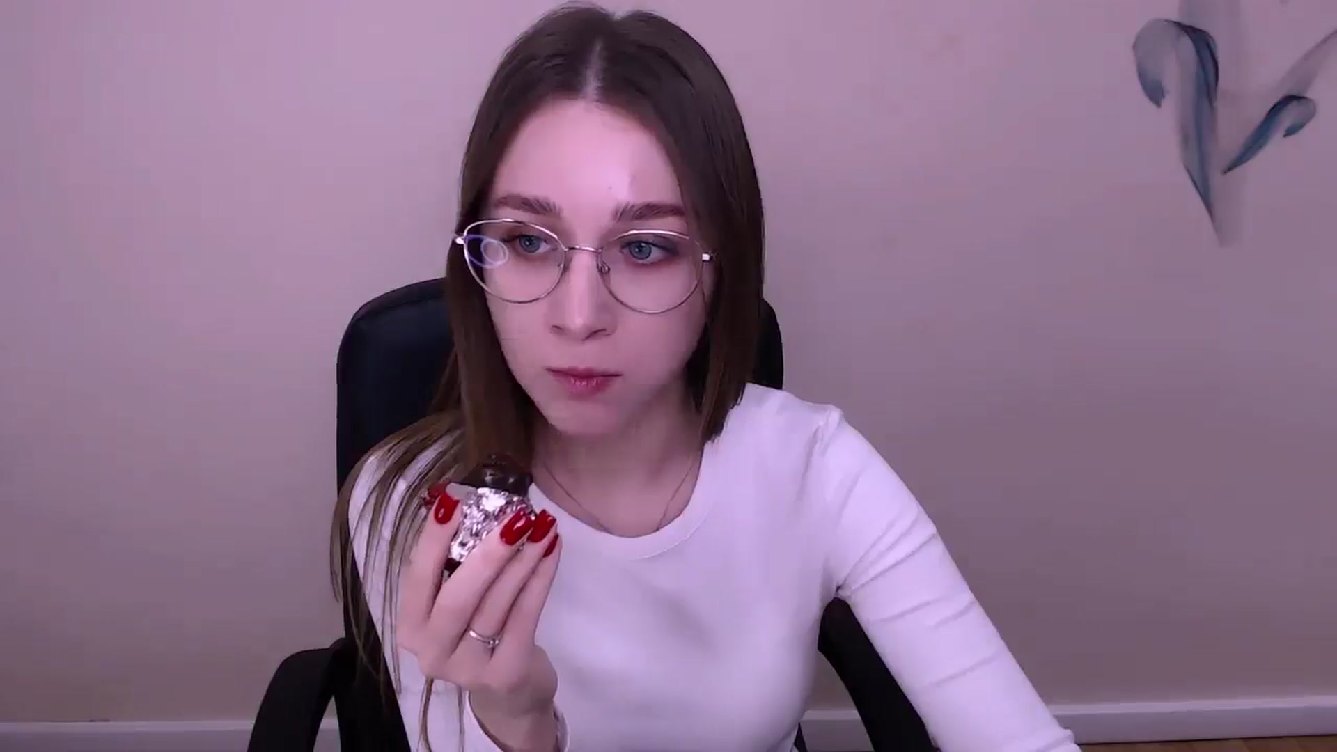 Gallery image thumbnail from AlishaXx_'s myfreecams stream on, 12/31/2025, 12:12 image 4 of 20