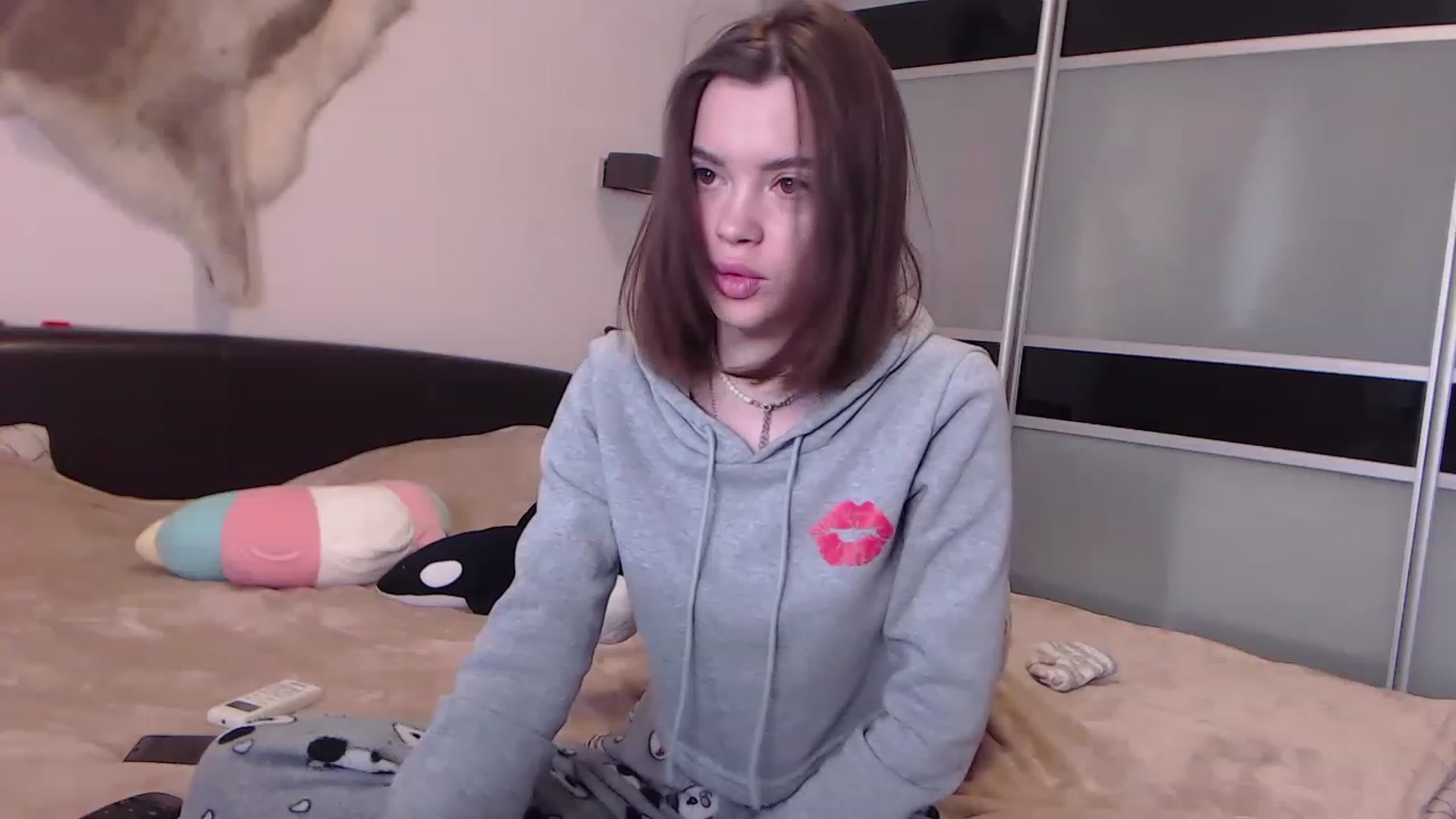 Gallery image thumbnail from Alisha_Norris's myfreecams stream on, 11/17/2022, 12:07 image 3 of 20