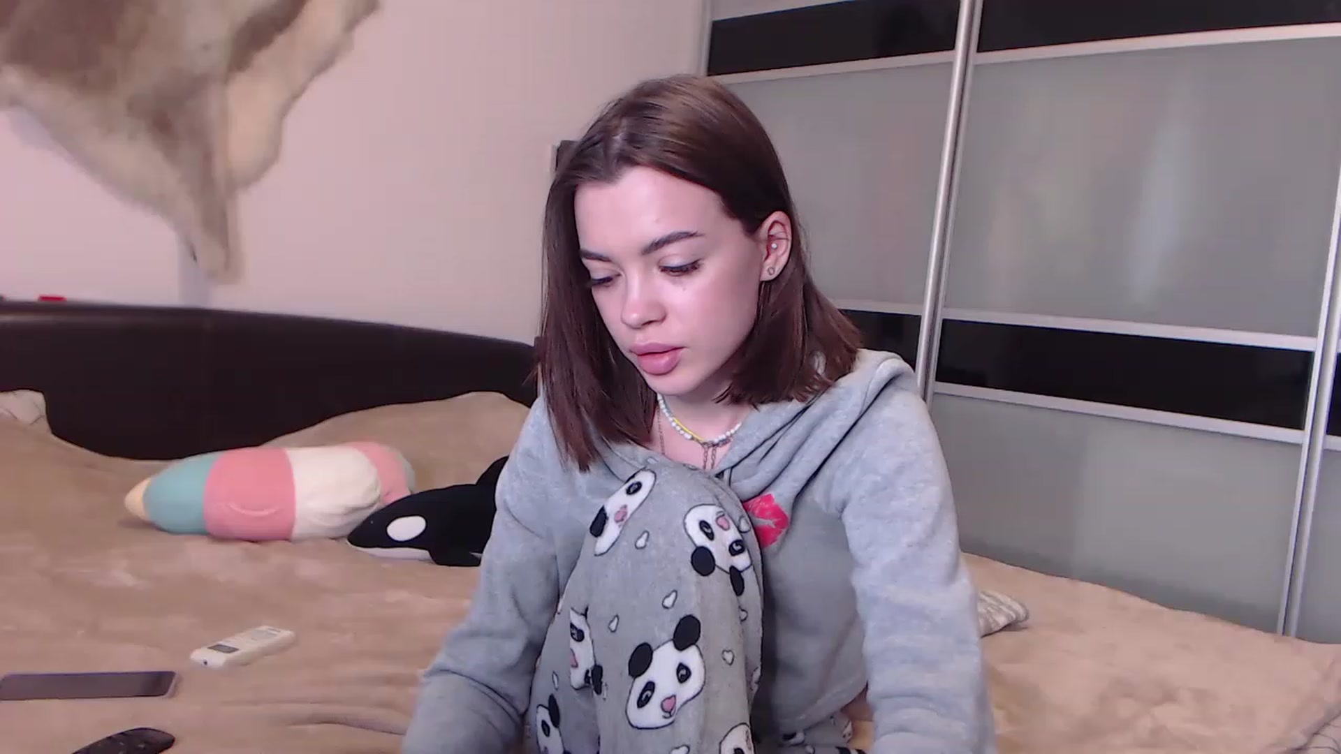 Gallery image thumbnail from Alisha_Norris's myfreecams stream on, 11/17/2022, 12:07 image 8 of 20