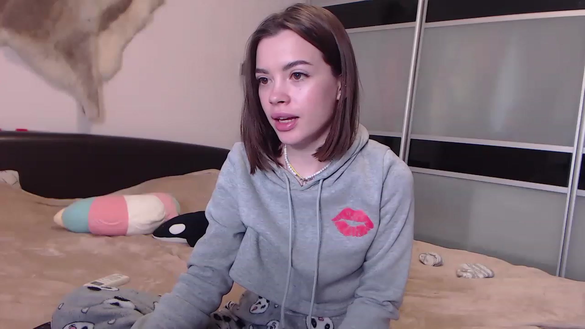 Gallery image thumbnail from Alisha_Norris's myfreecams stream on, 11/17/2022, 12:07 image 18 of 20