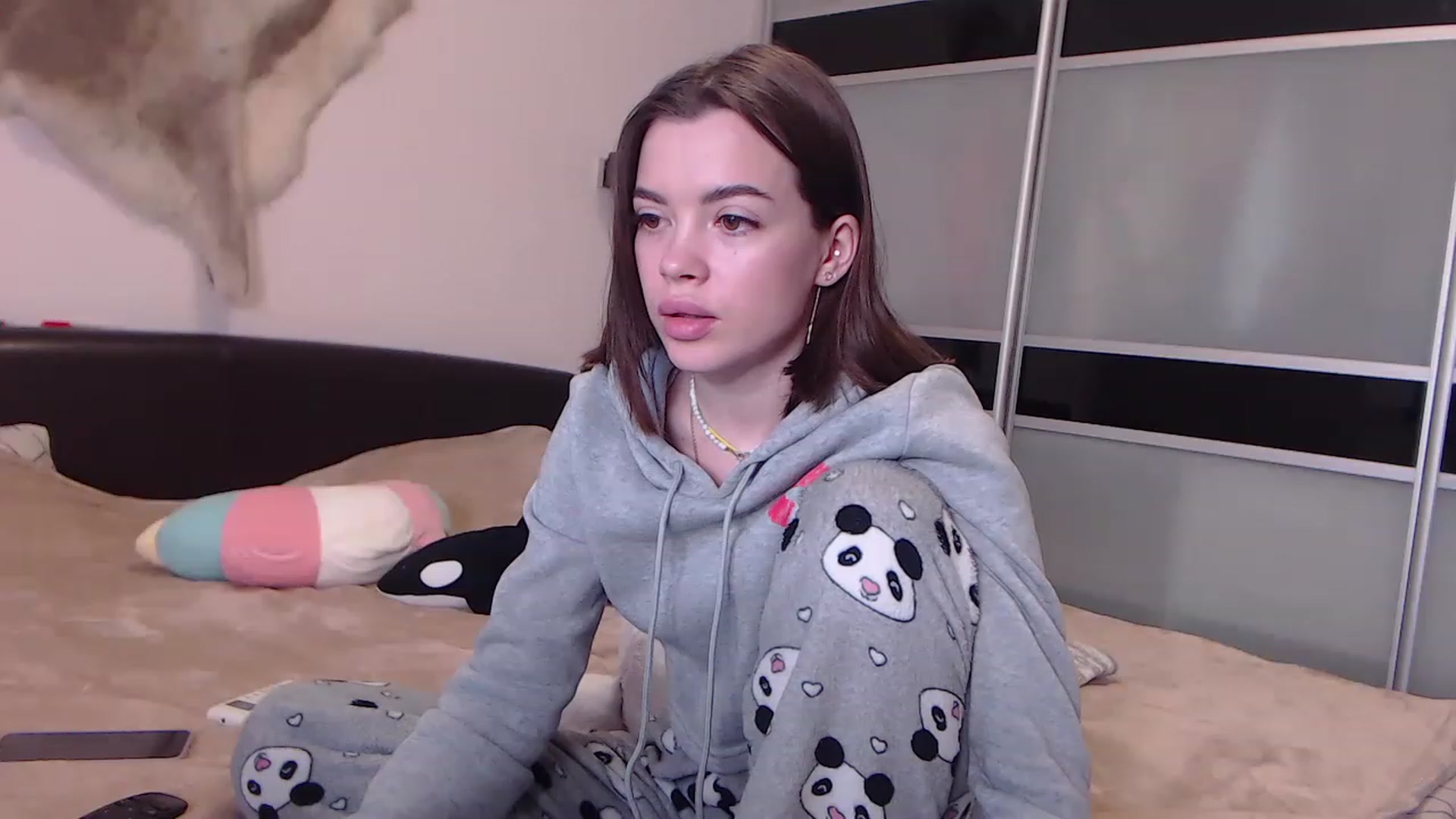 Gallery image thumbnail from Alisha_Norris's myfreecams stream on, 11/17/2022, 12:07 image 11 of 20