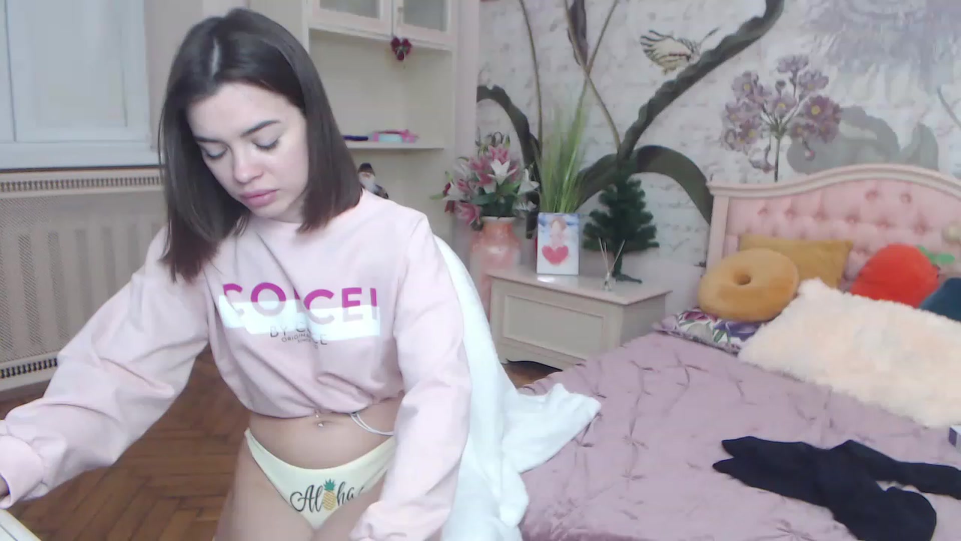 Gallery image thumbnail from Alisha_Norris's myfreecams stream on, 12/17/2022, 12:16 image 20 of 20