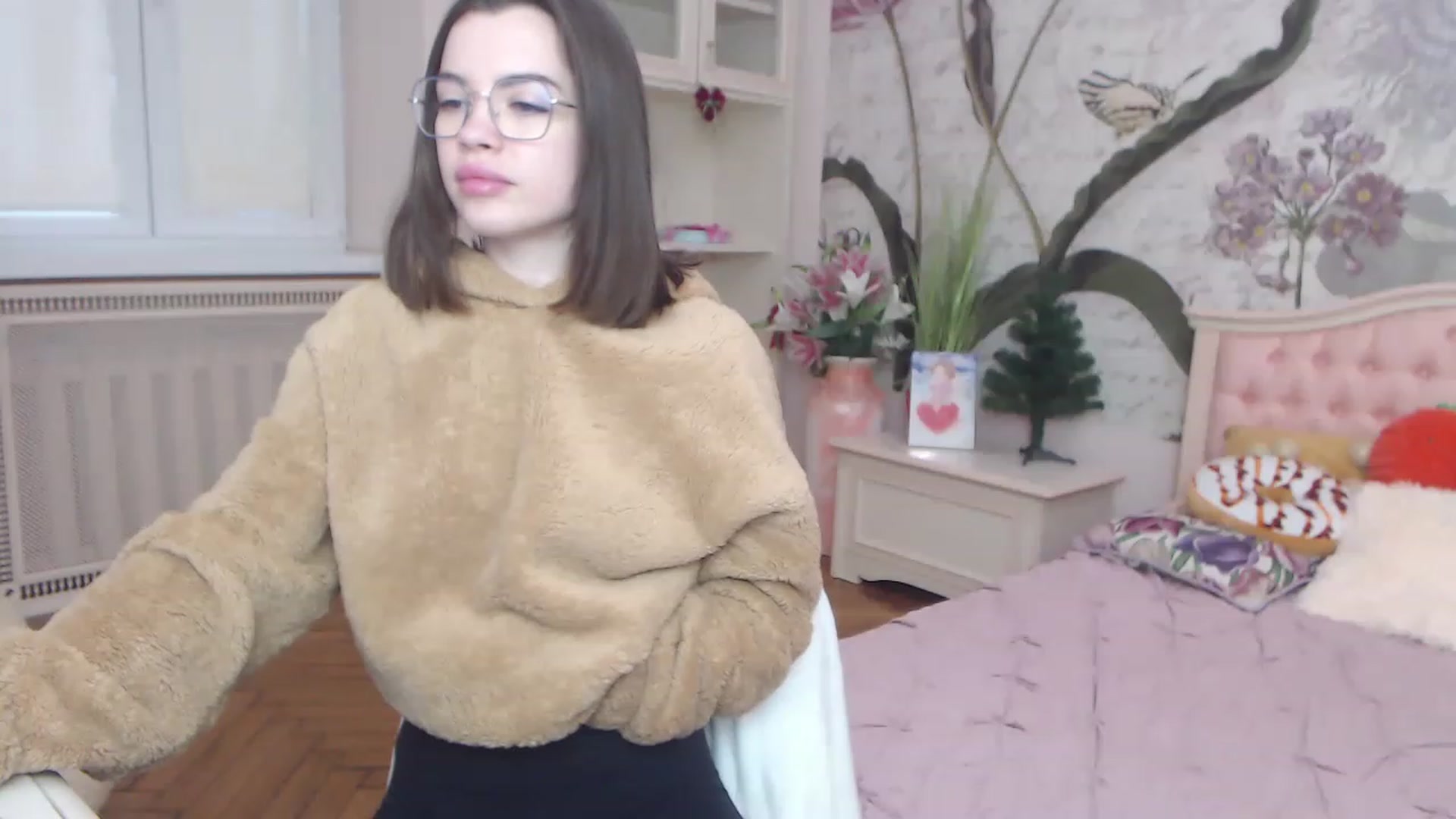 Gallery image thumbnail from Alisha_Norris's myfreecams stream on, 12/24/2022, 11:28 image 6 of 20