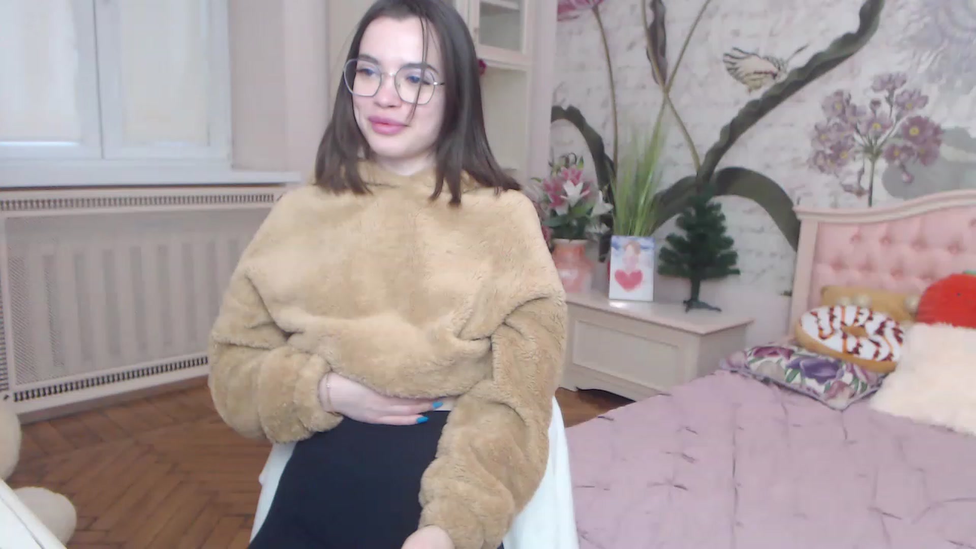 Gallery image thumbnail from Alisha_Norris's myfreecams stream on, 12/24/2022, 11:28 image 7 of 20