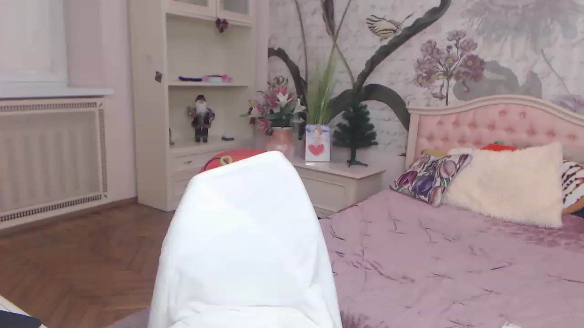 Gallery image thumbnail from Alisha_Norris's myfreecams stream on, 12/26/2022, 11:38 image 13 of 20
