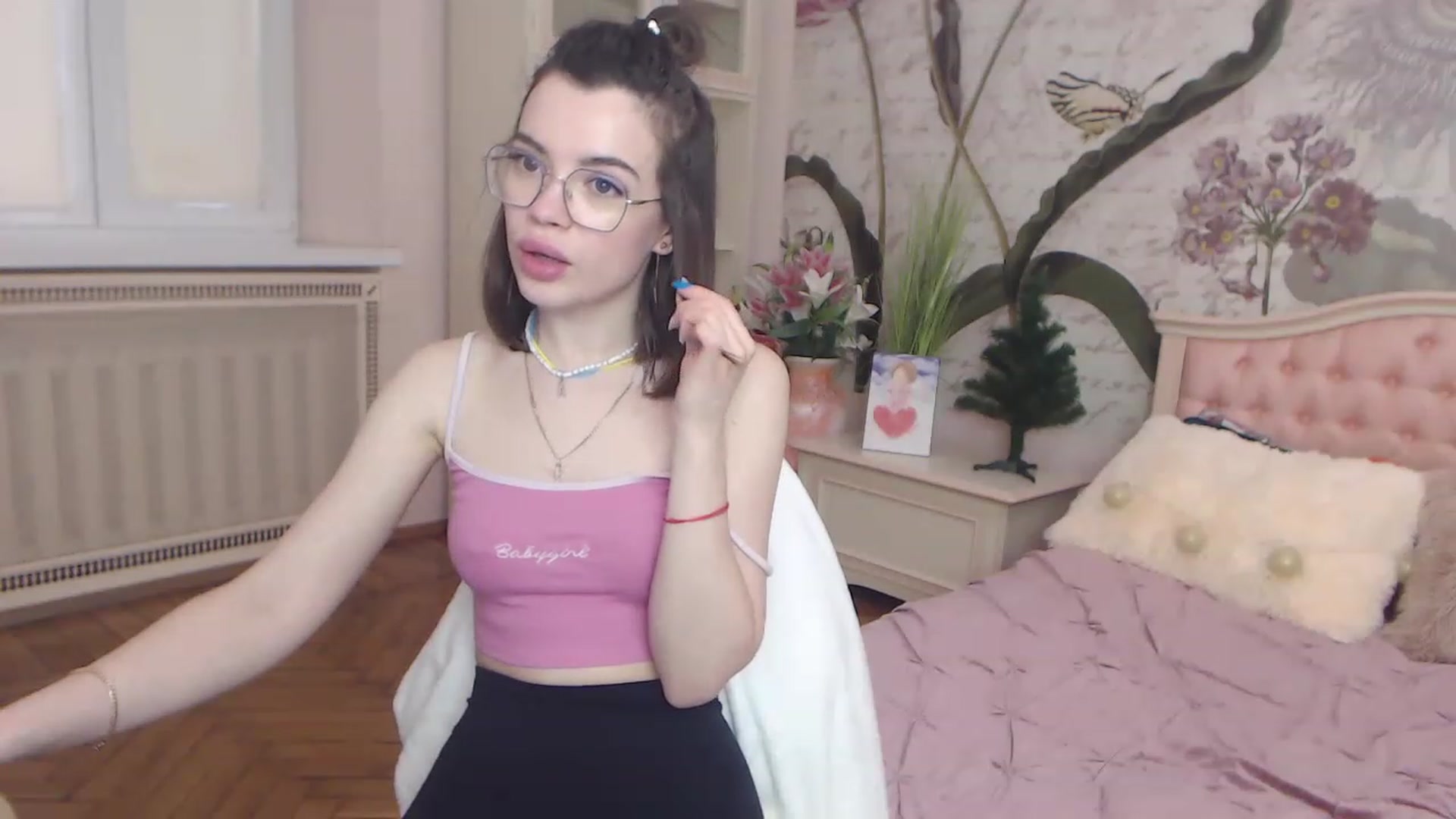 Gallery image thumbnail from Alisha_Norris's myfreecams stream on, 12/31/2022, 11:16 image 15 of 20