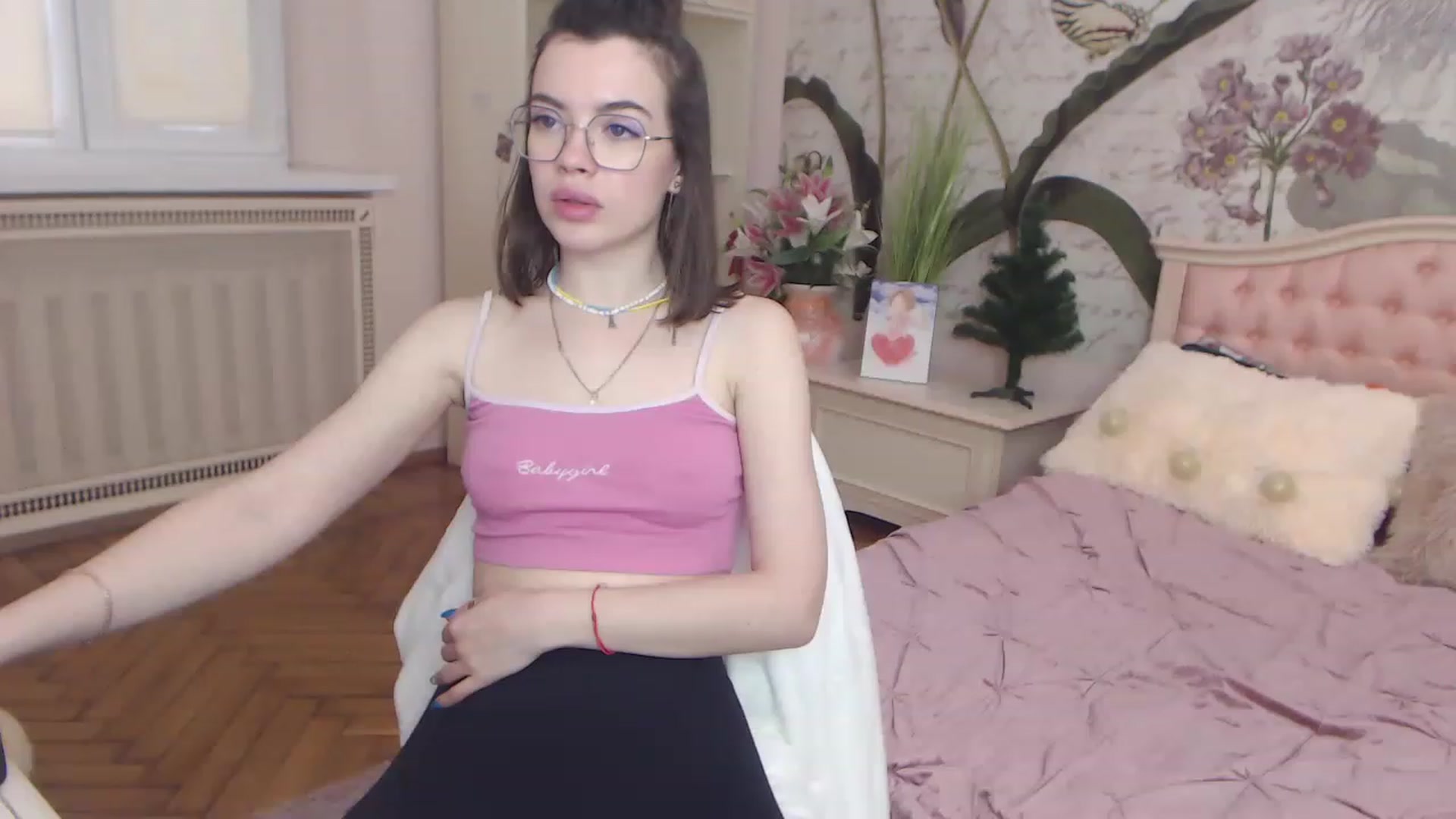 Gallery image thumbnail from Alisha_Norris's myfreecams stream on, 12/31/2022, 11:16 image 1 of 20