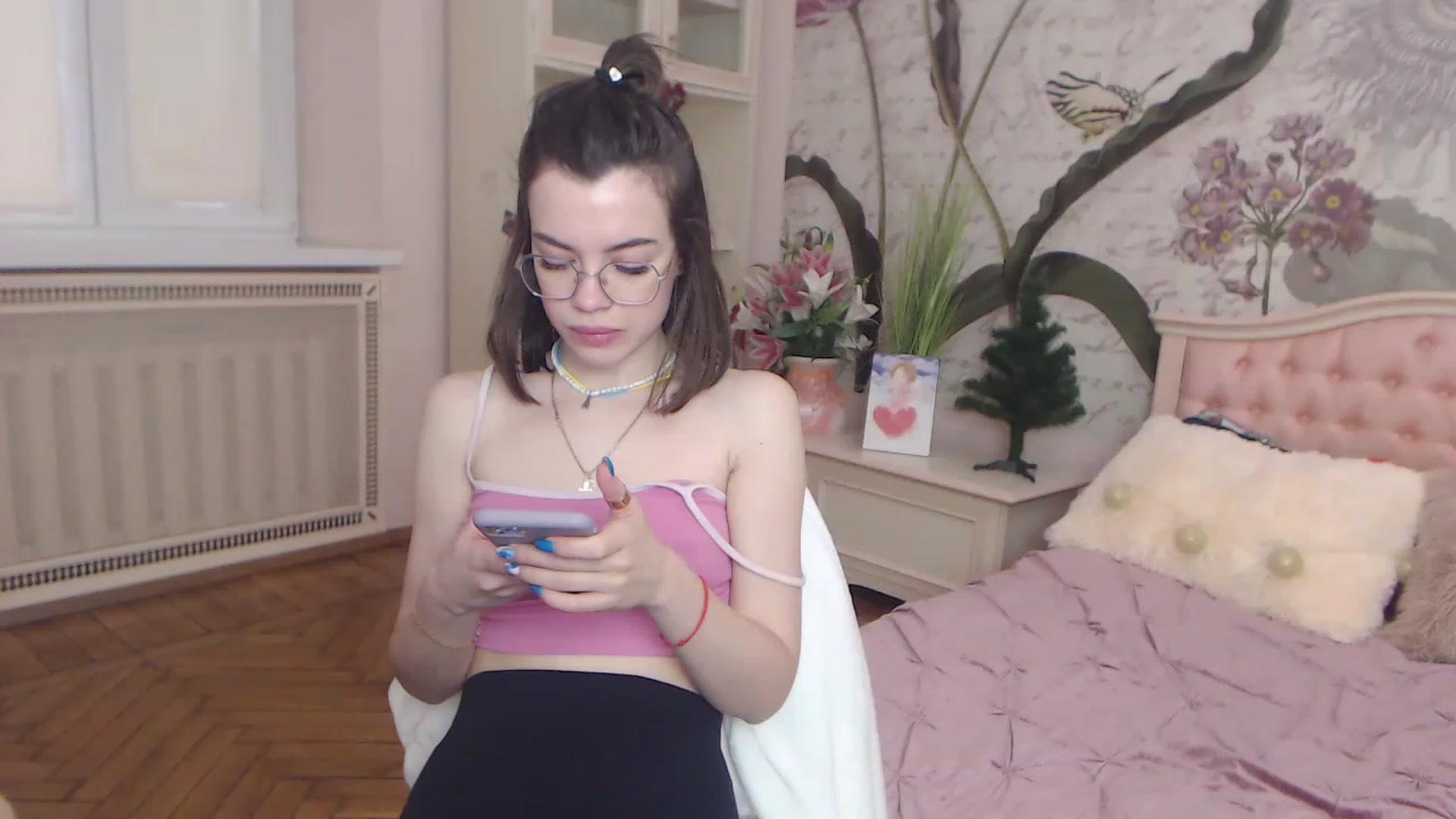Gallery image thumbnail from Alisha_Norris's myfreecams stream on, 12/31/2022, 12:38 image 2 of 20